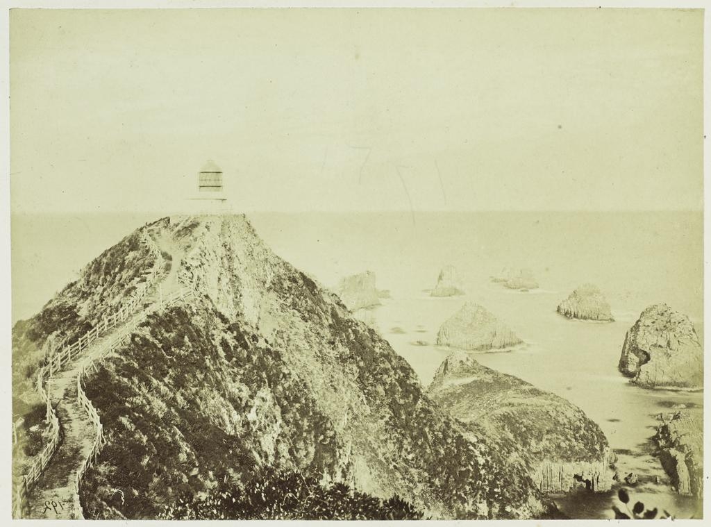 Nugget Point lighthouse