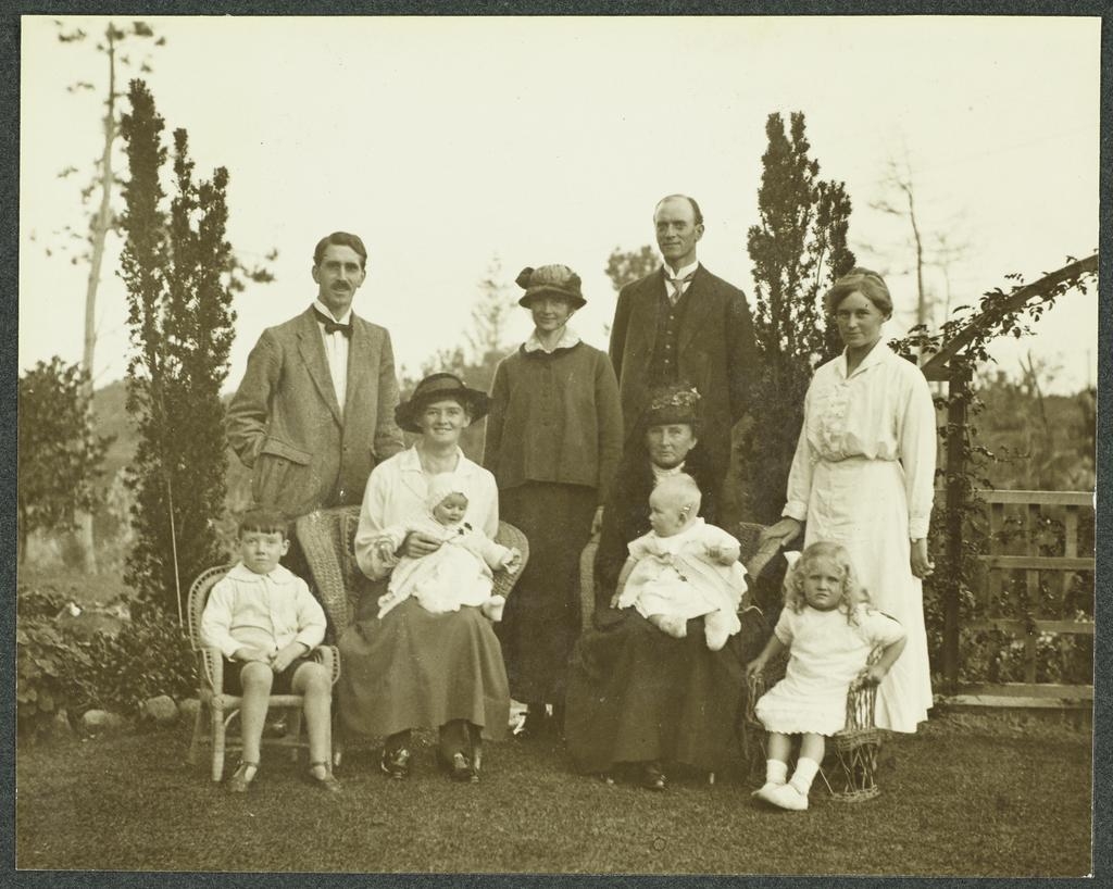Chance and Hogg families
