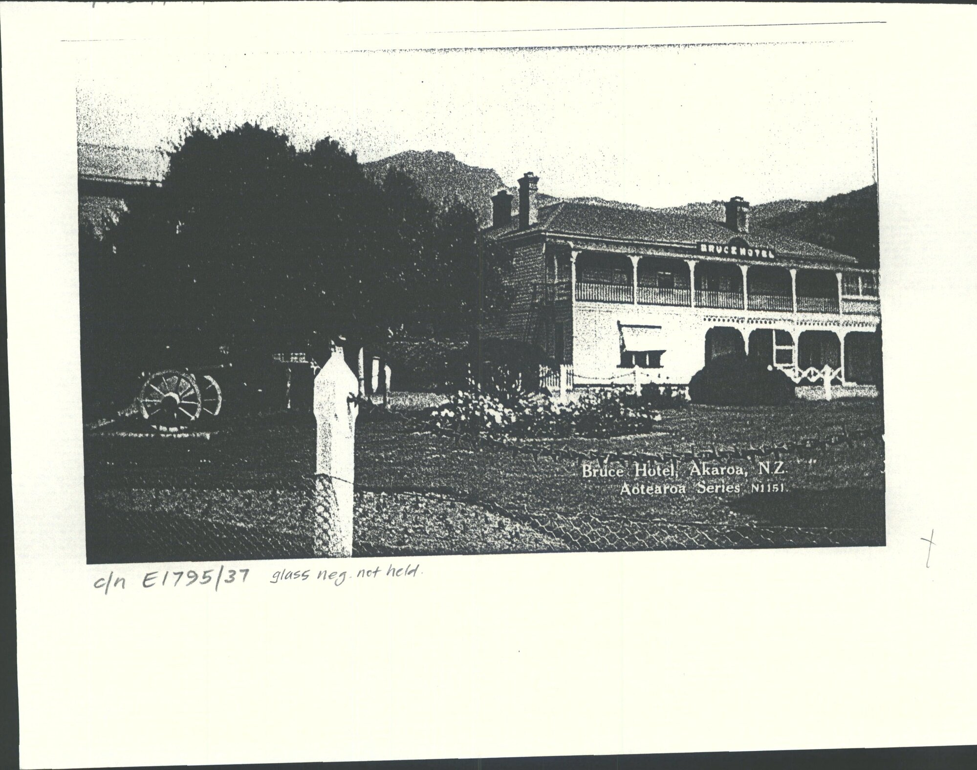 Bruce Hotel, Akaroa NZ