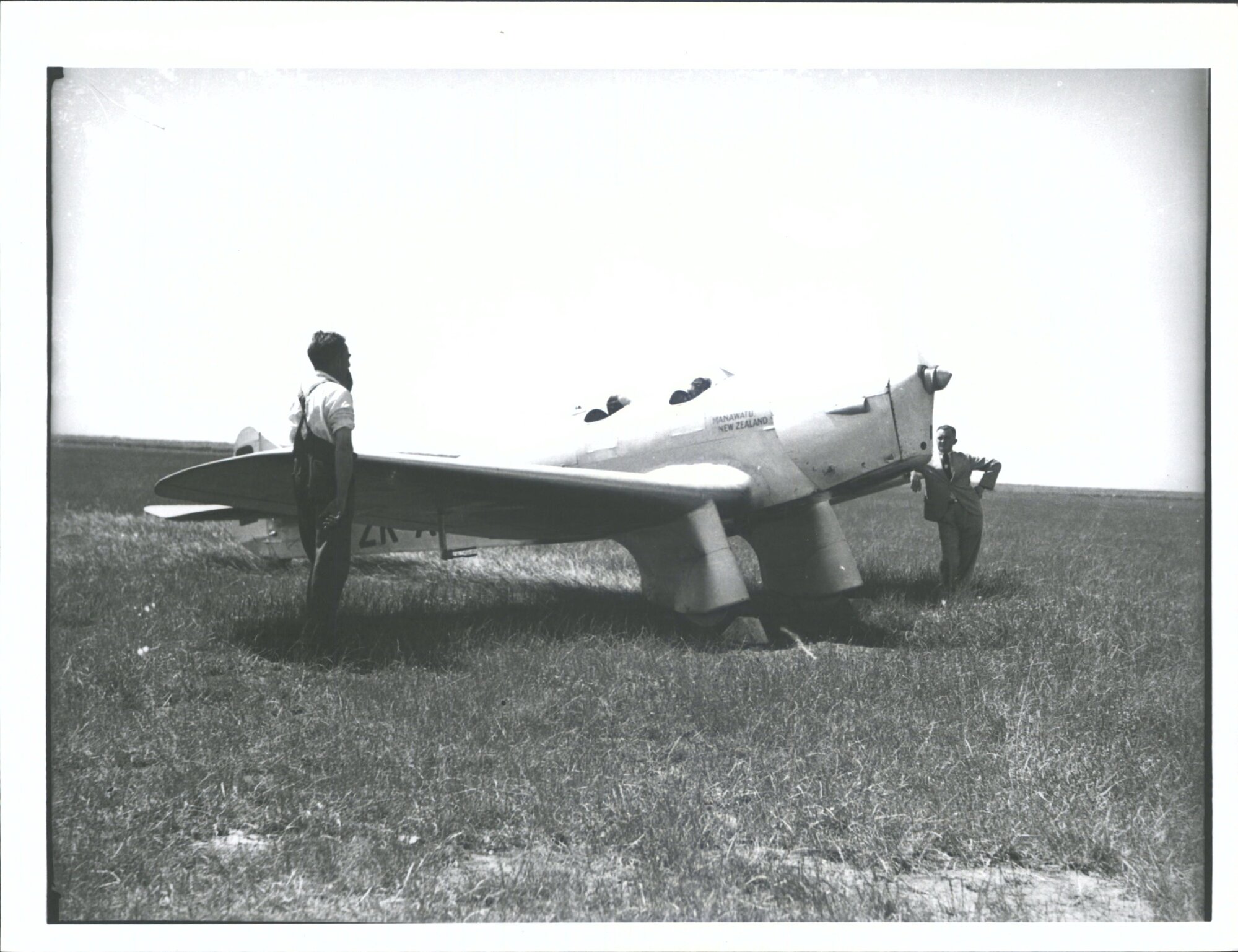 Manawatu NZ: 2K-ADJ Miles M2H Hawk Mador