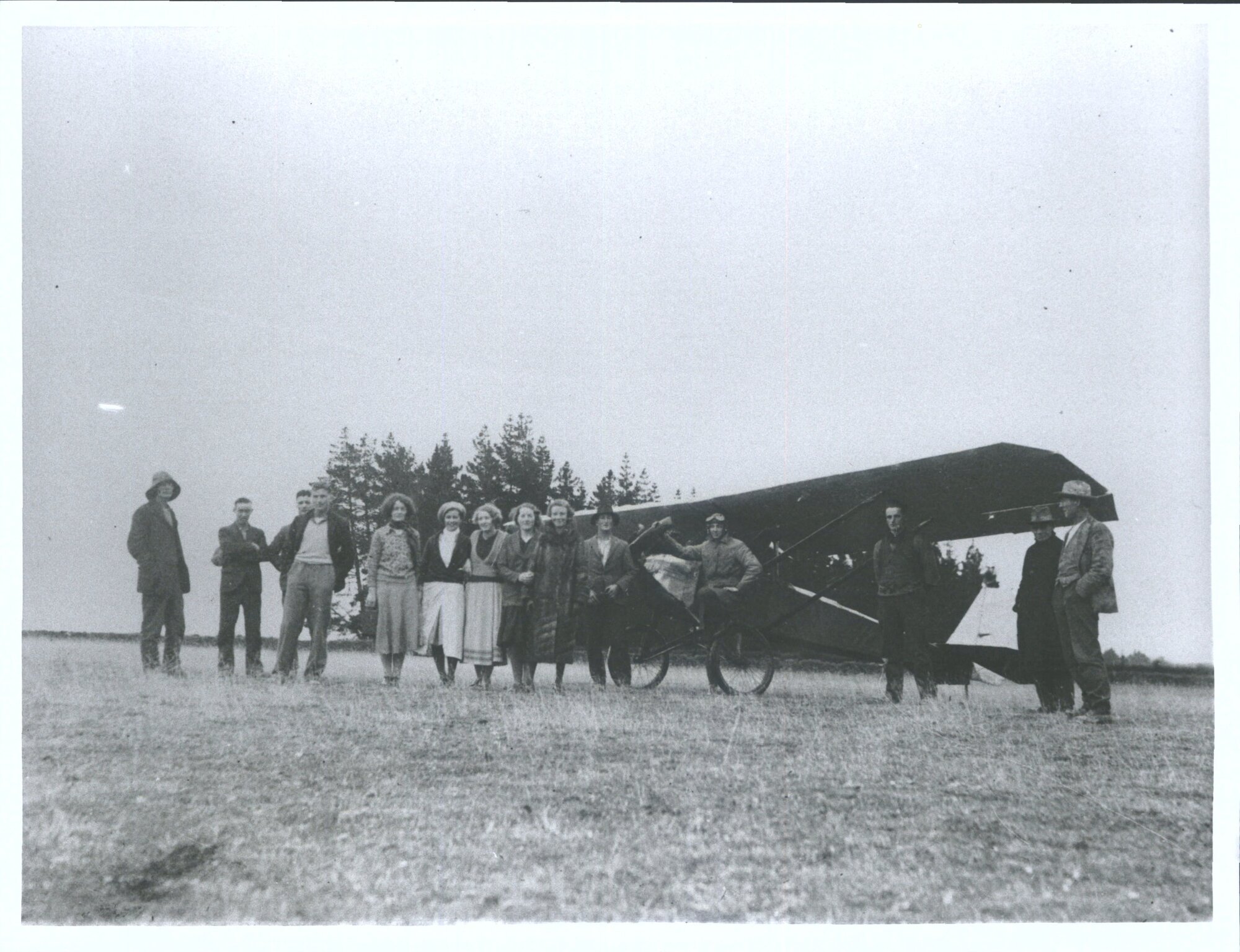 Home made air plane at Chatton, near Gore.