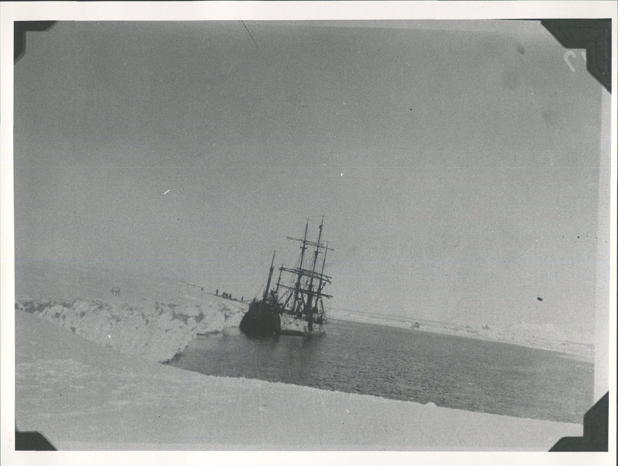 City of New York &amp; Eleanor Boling at edge of barrier  Bay of Whales