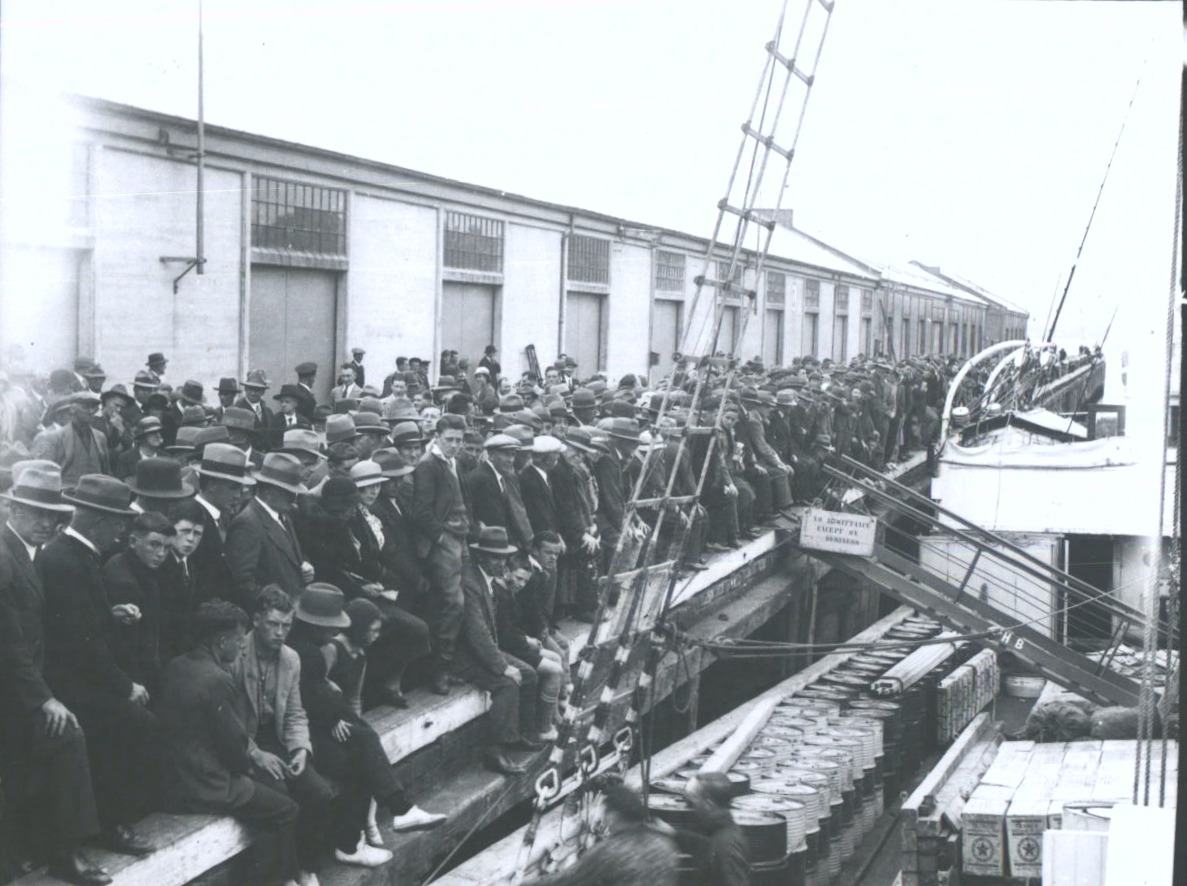 LINCOLN ELLSWORTH departure for Antartic