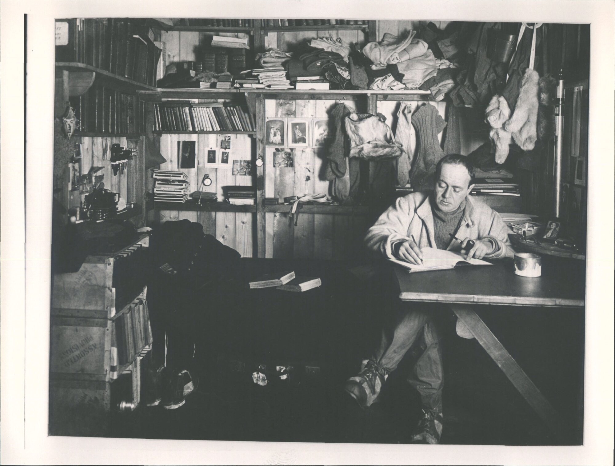 Robert Falcon Scott.