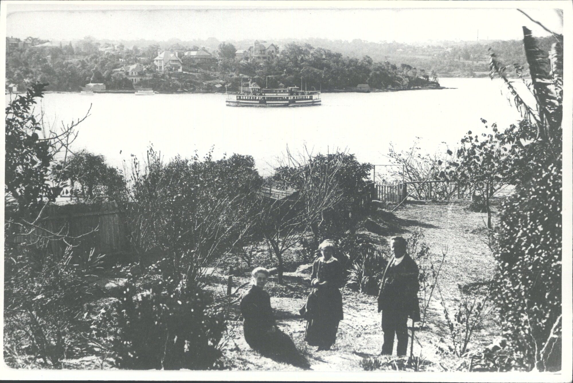 [Garden in front of Harbour]