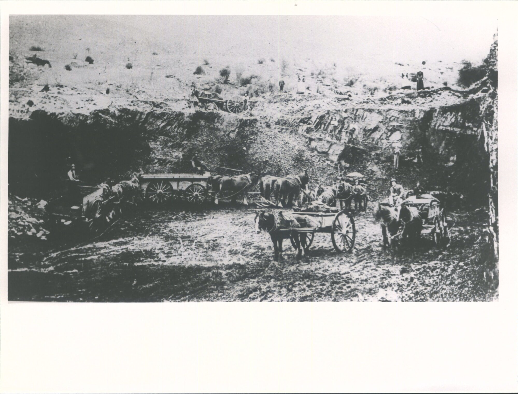 McPhersons, Roxburgh, View of coal pit Showing open face workings, and wagons and drays
