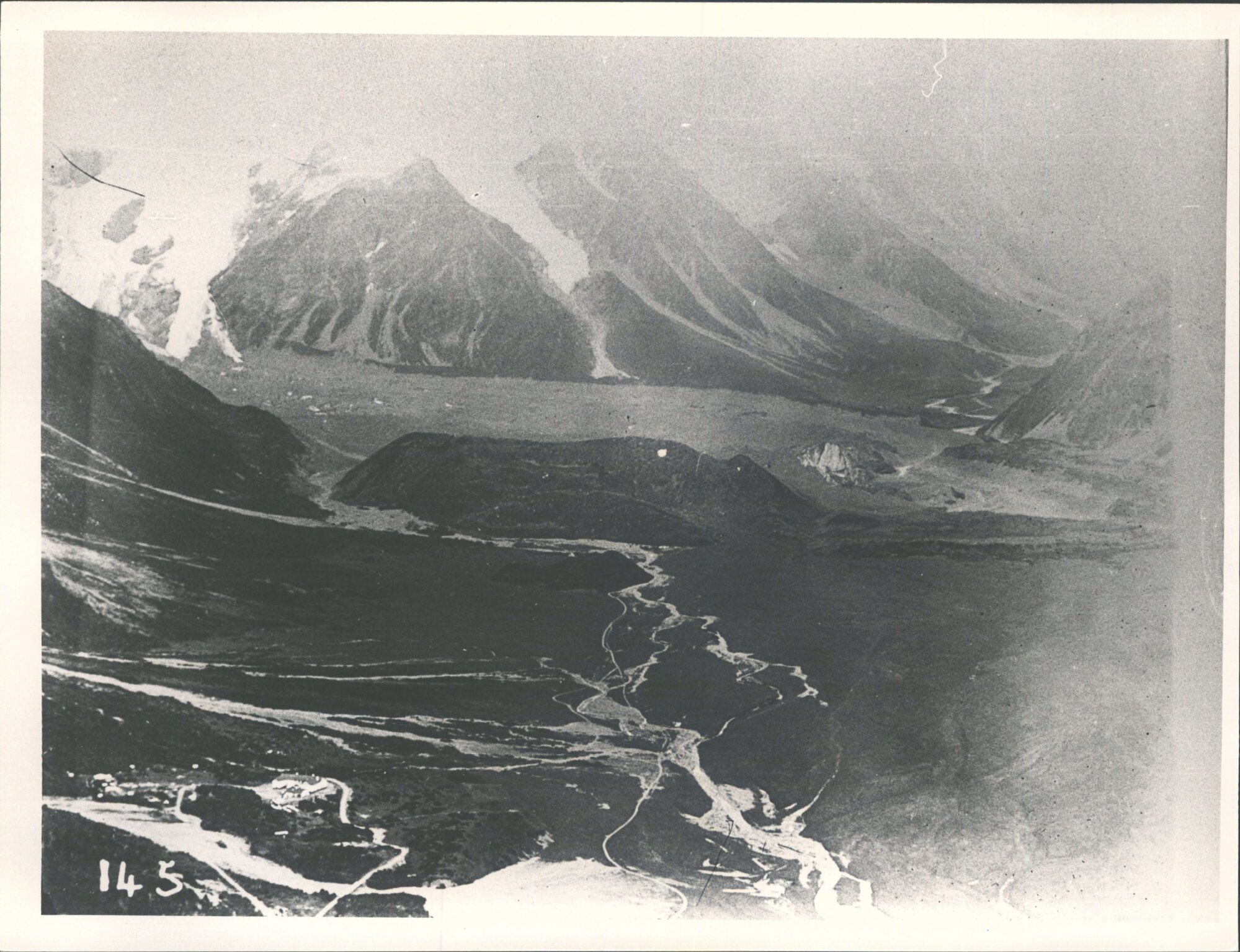 Mr 1915 - Terminal from Mueller face showing old &amp; new Hermitage buildings as seen from Sebastopol