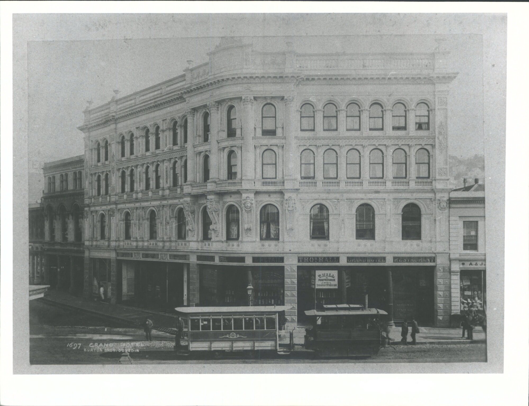 Grand Hotel