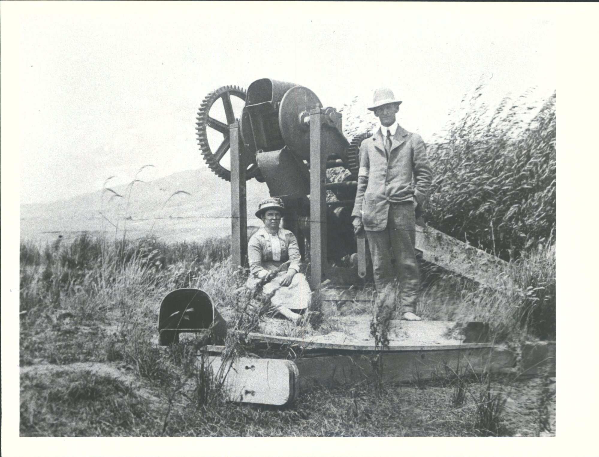 The tiny dredge which A.C McGeorge helped to build while of Sparrow's &amp; then shifted from the Shag River to Deep Stream