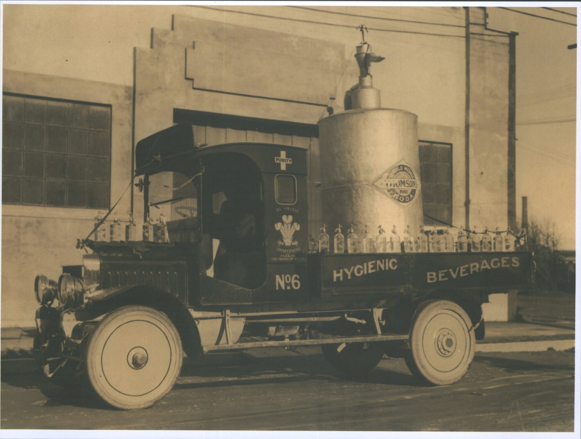 Thomson's Truck, Invercargill May 1927