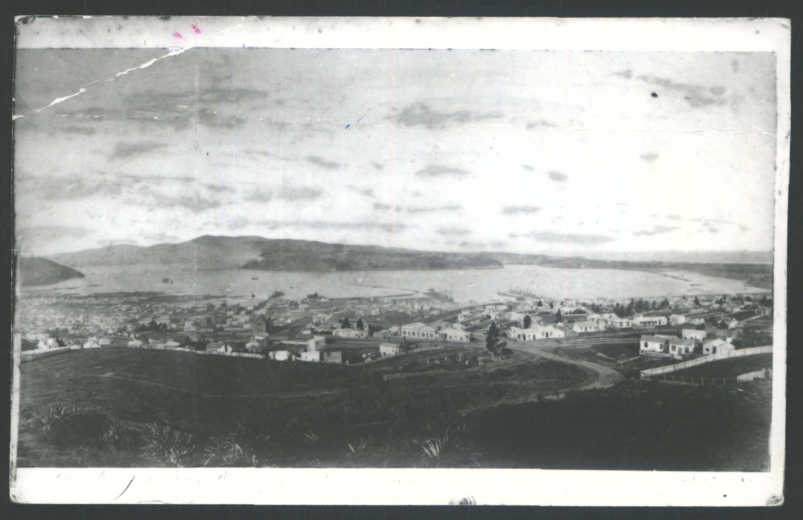 Arthur St cemetery &amp; Rattray St to right, York Pl &amp; Tennyson St centre