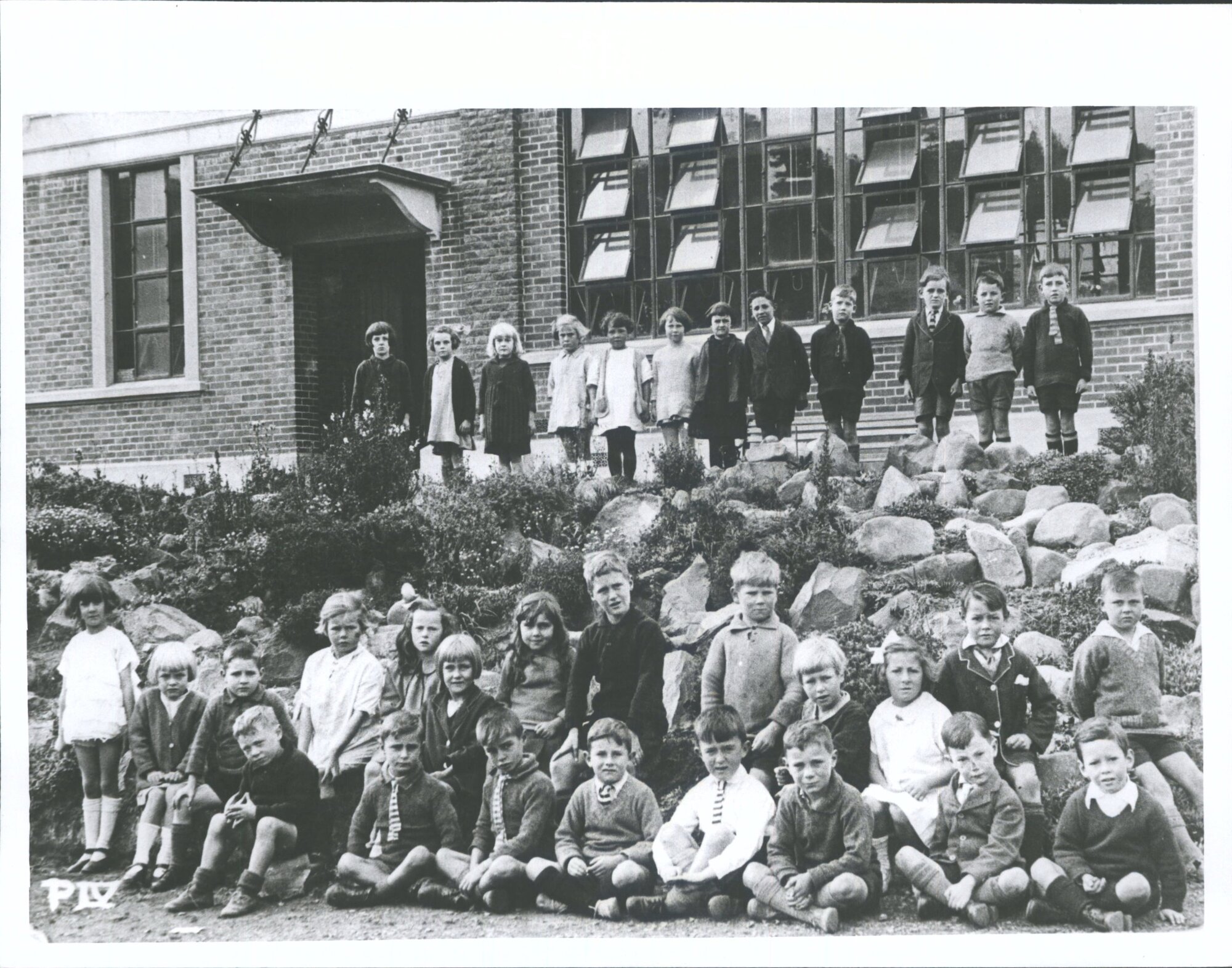 Primer 4,  "Sprague 2nd from left, back row"