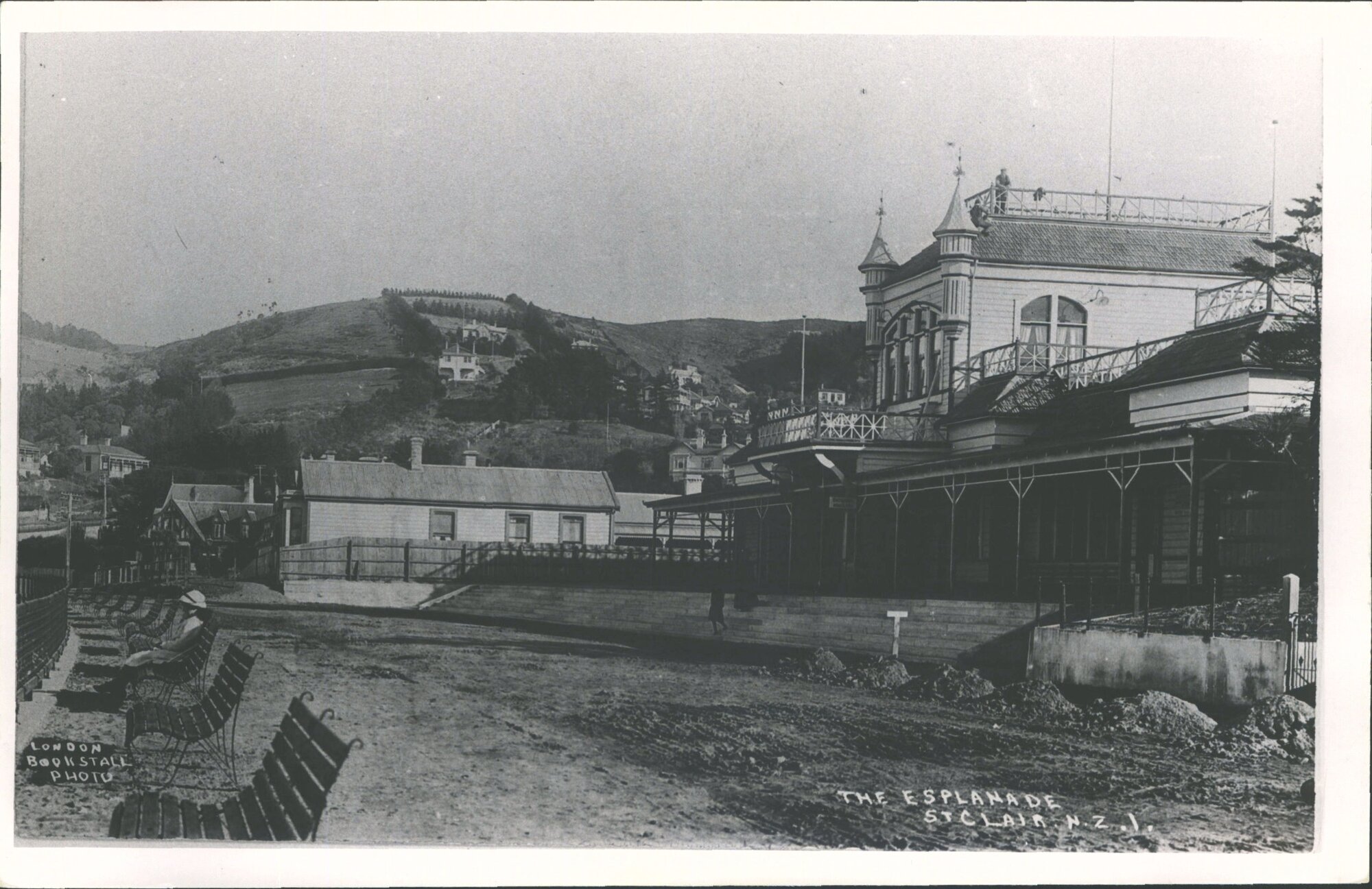 Esplanade (building destroyed by fire 1914)