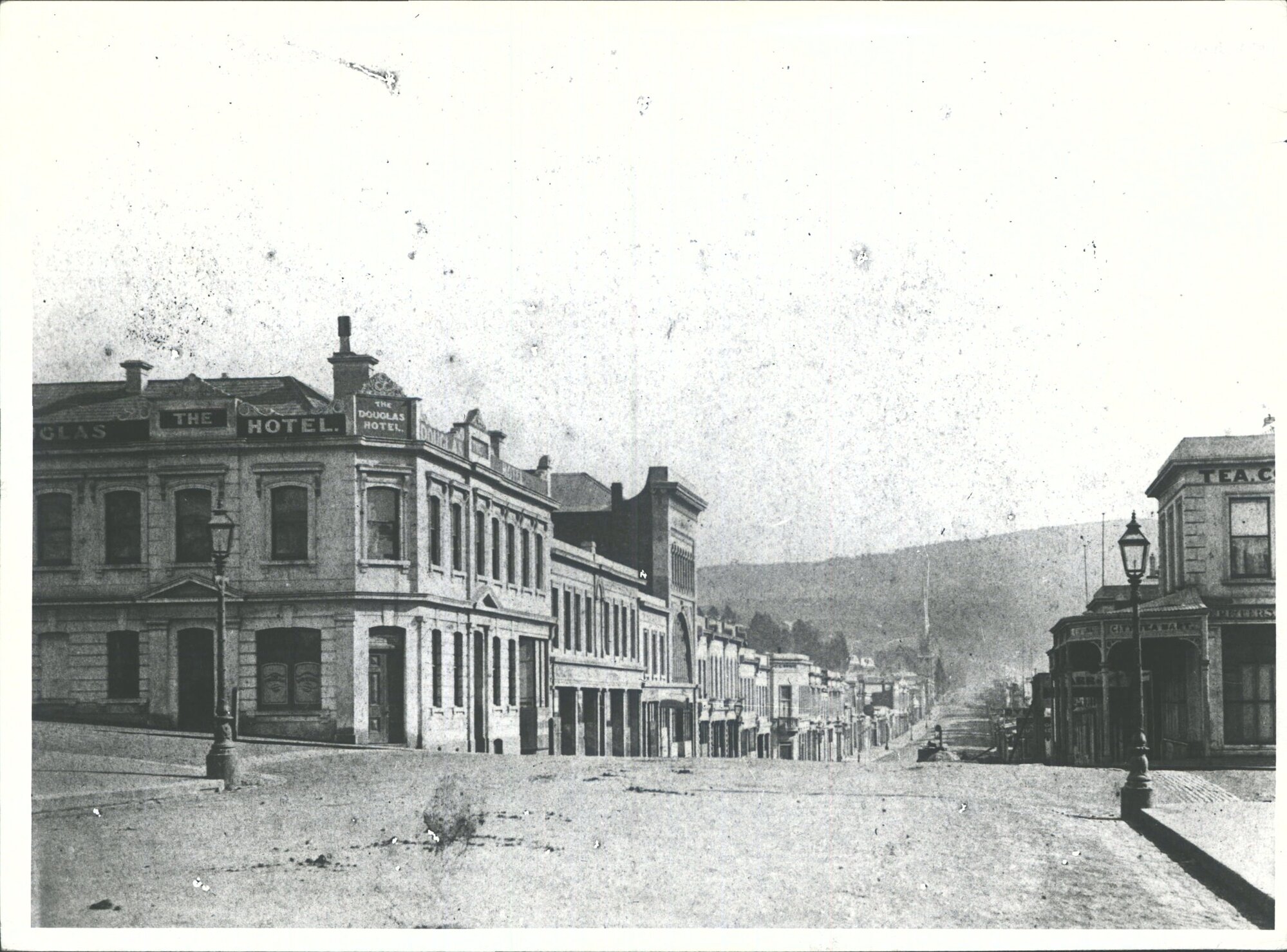 George St. Includes Douglas Hotel on the left