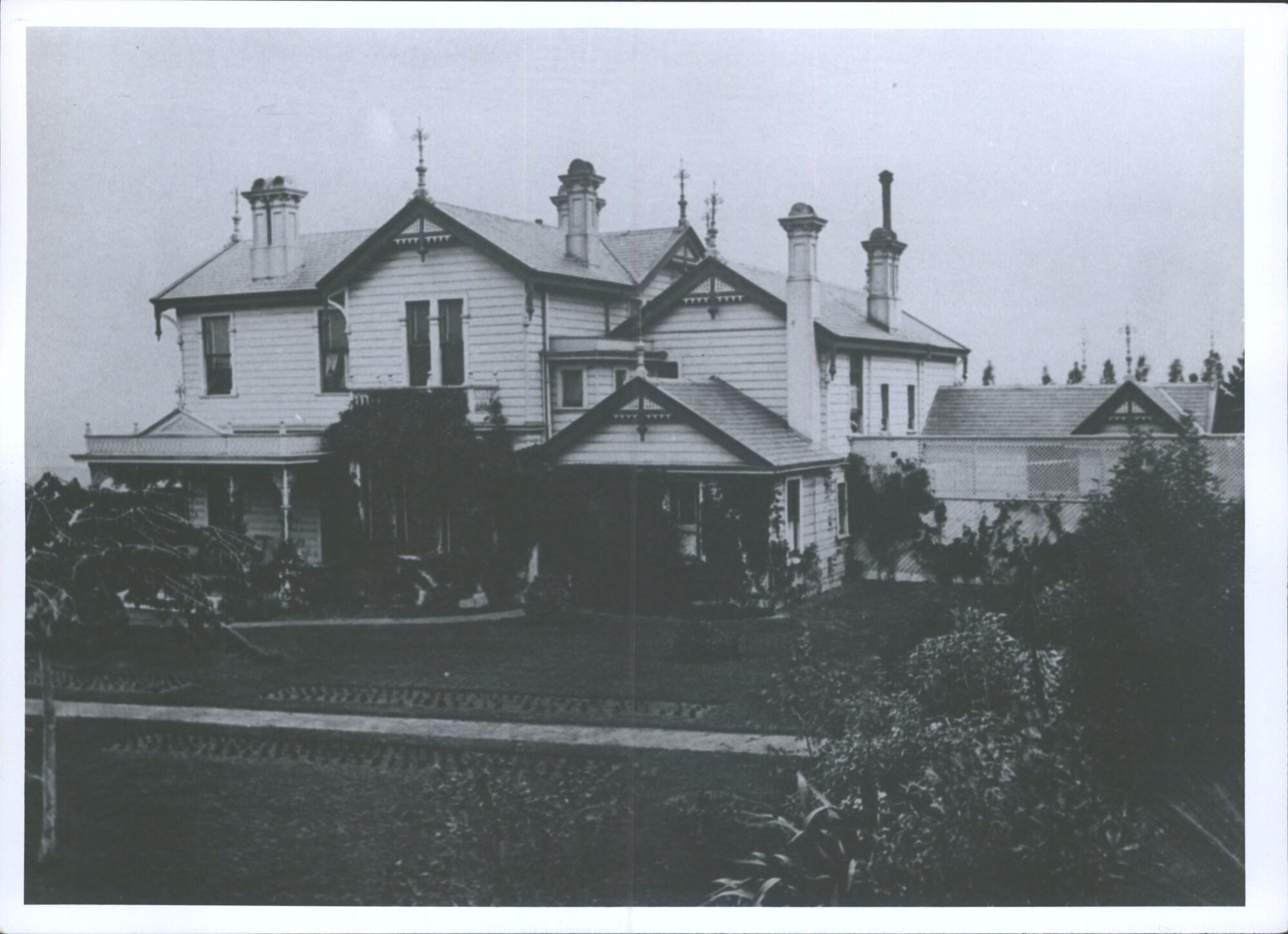 24 Granville Terrace, house of Mr. Saul Solomon