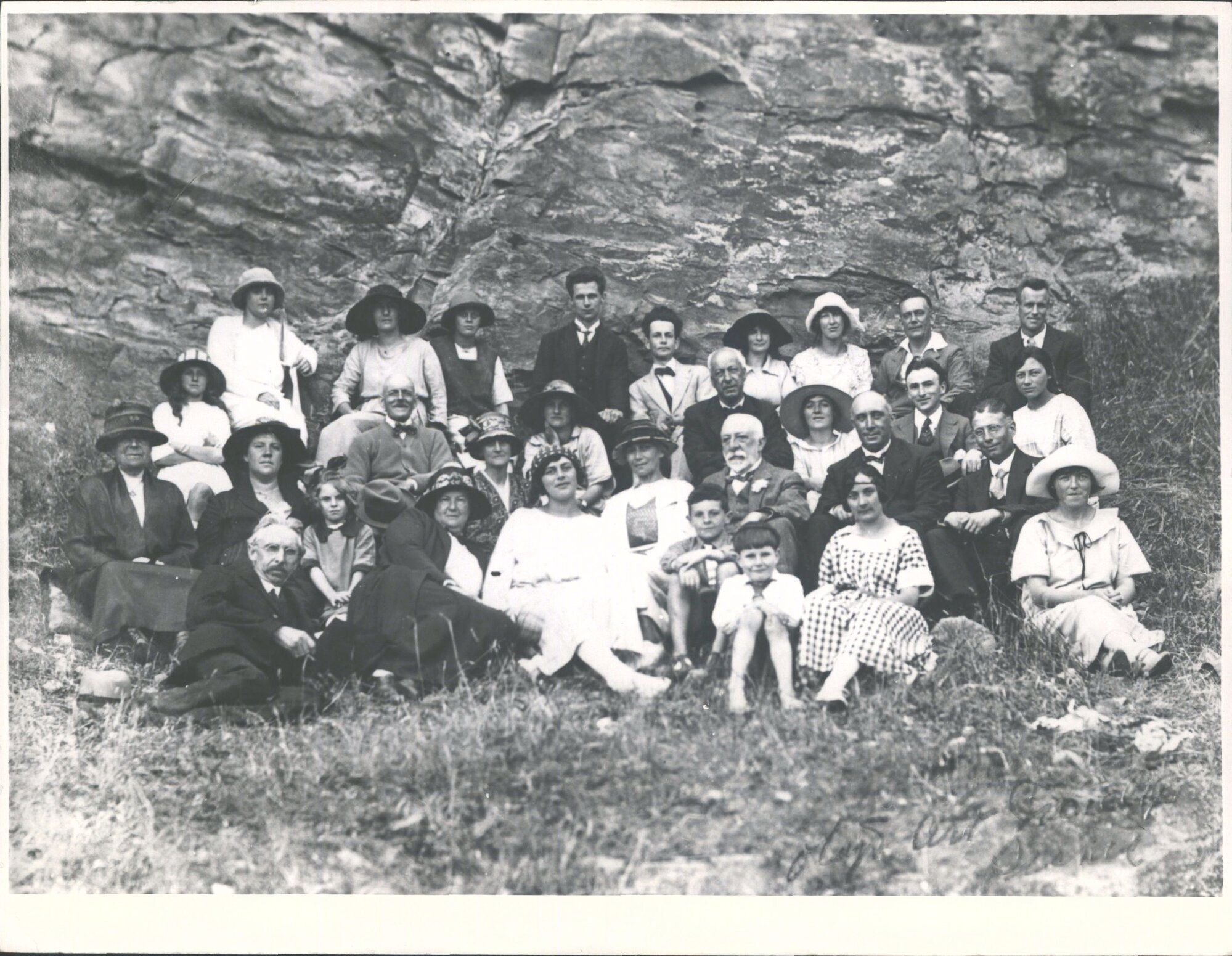 Picnic at Smaill's Beach, Tomahawk