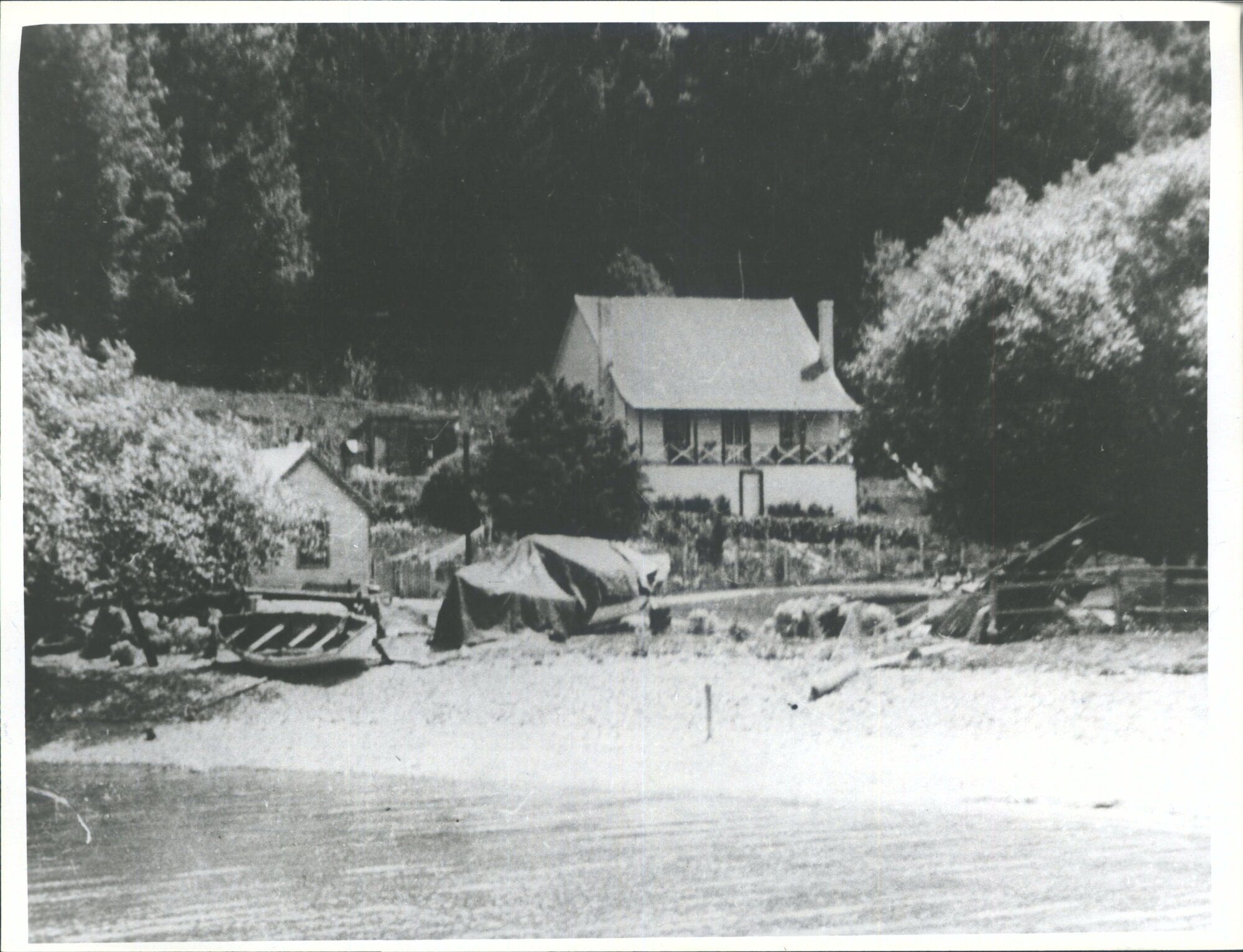 Centre building "Glacier Hotel" at left partly middle Post Office 1885-1936