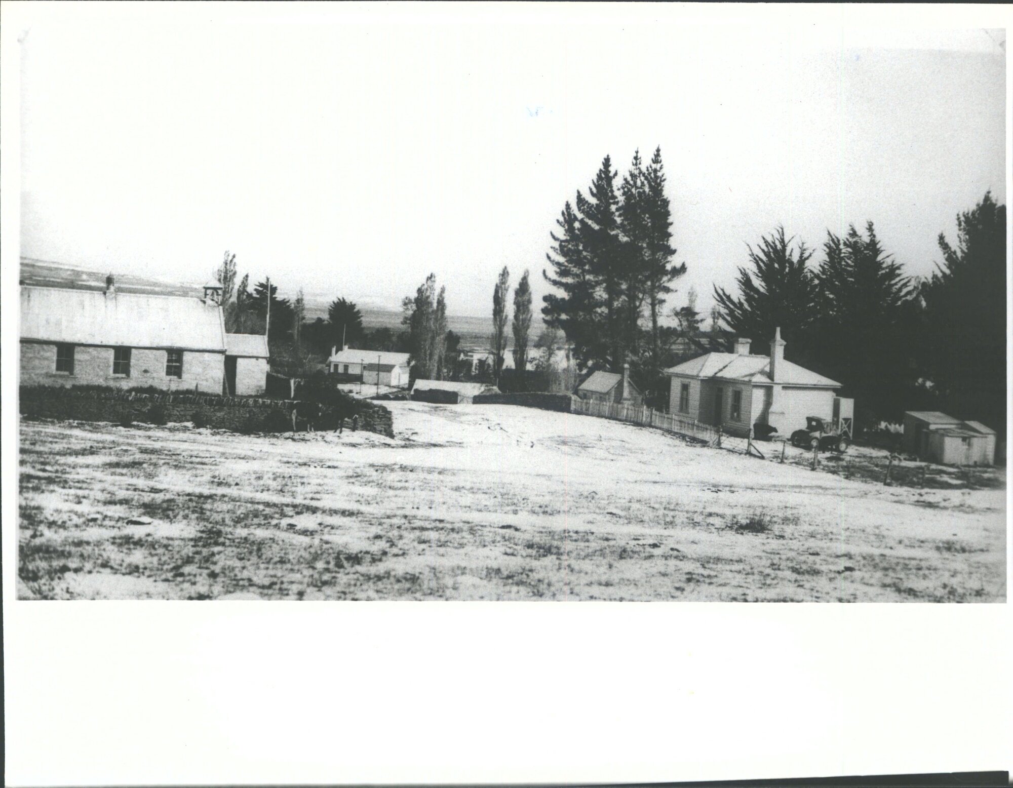 Macraes School &amp; house