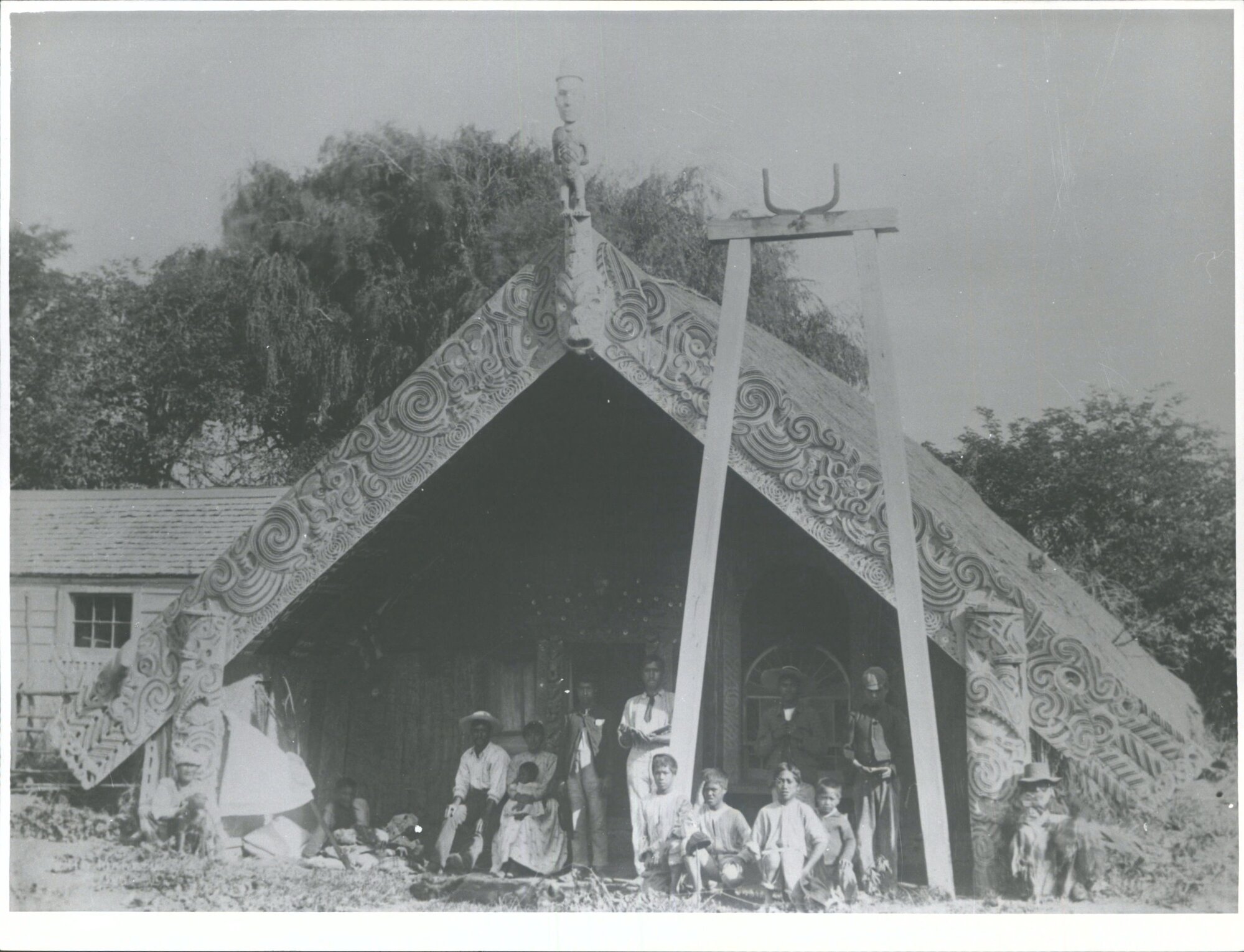 "Te Auaukiterangi". The Tainui Canoe's Captain Hoturoa on the teko teko