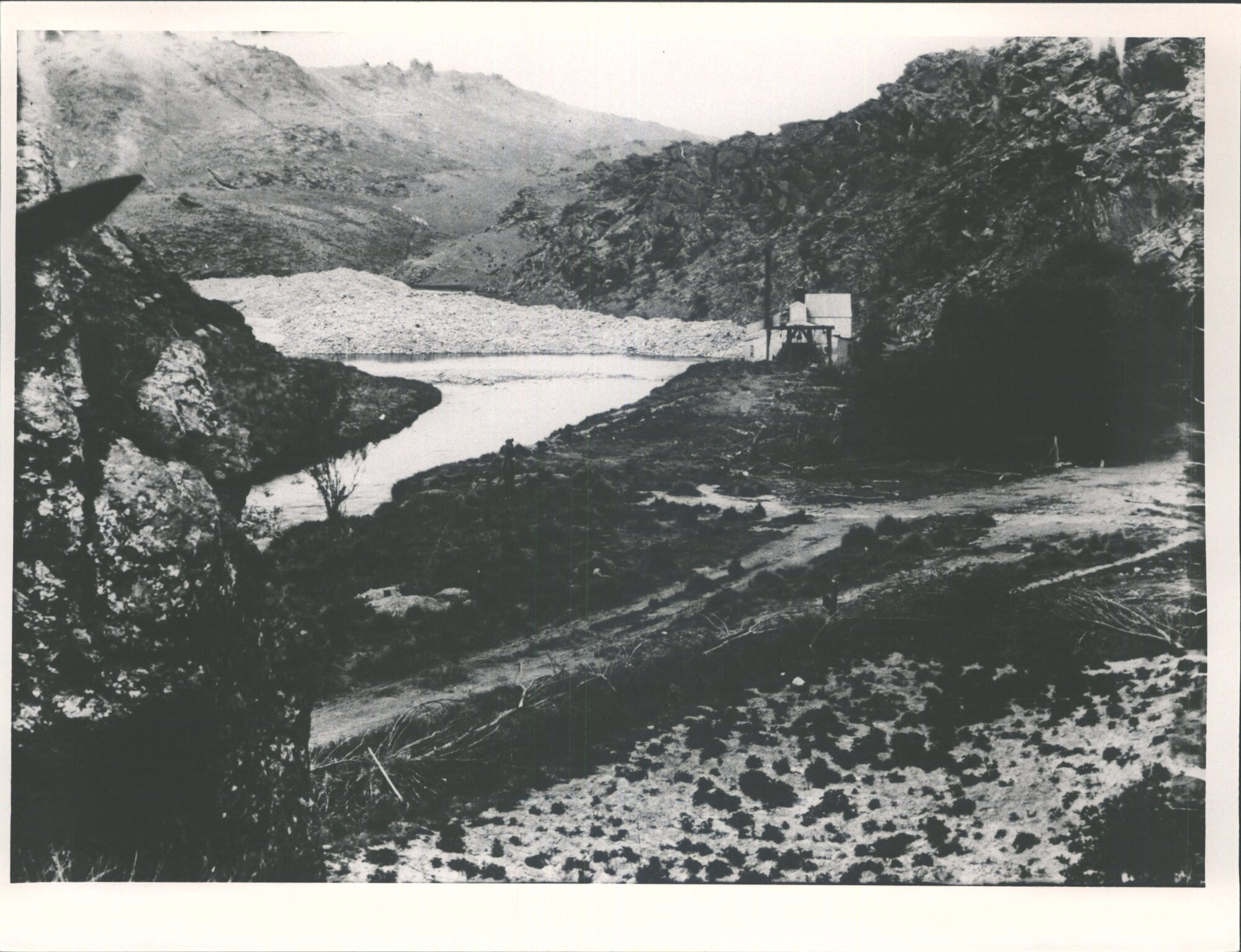 [Sew Hoy dredge at Moke Creek ??]