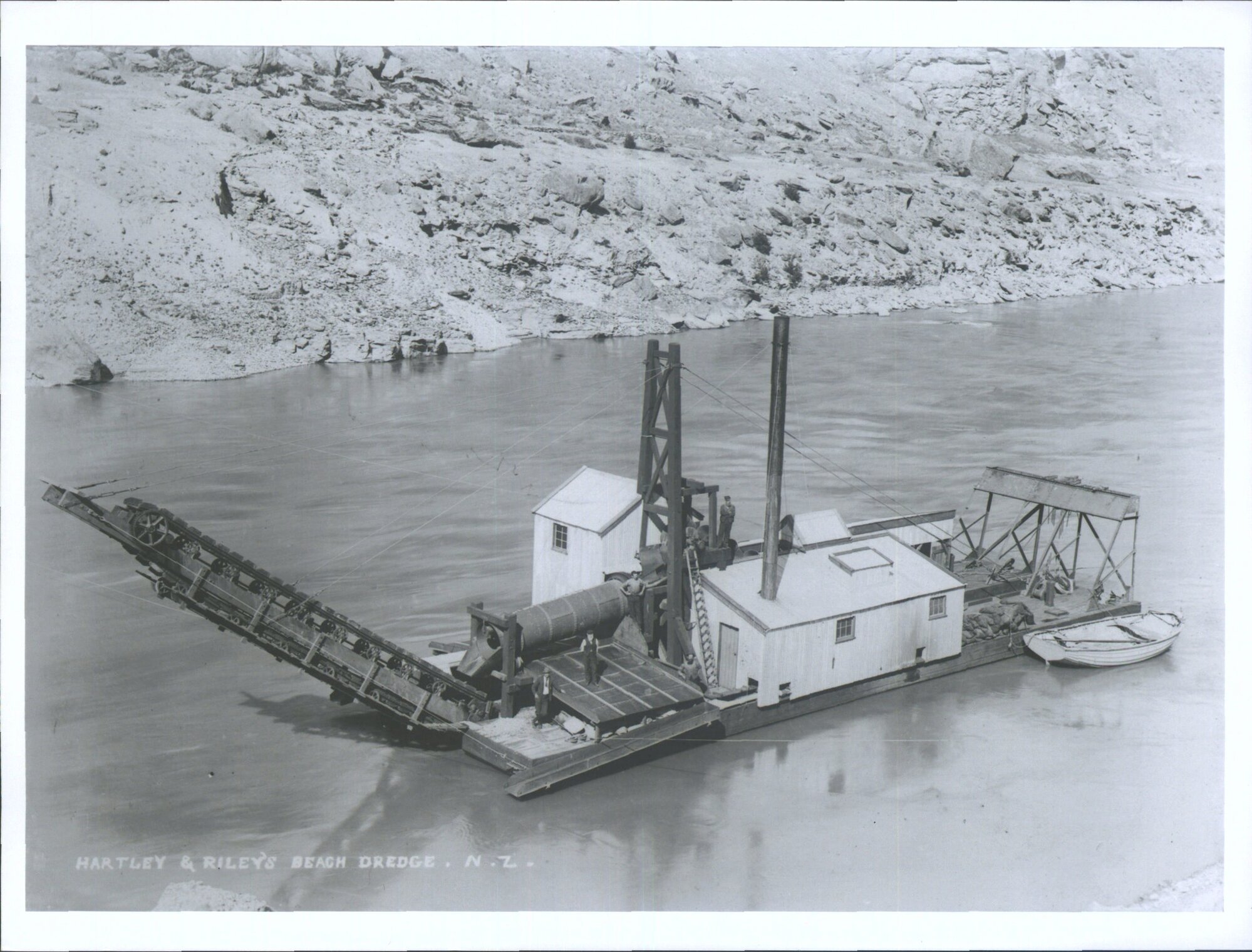 Hartley &amp; Riley's Beach Dredge