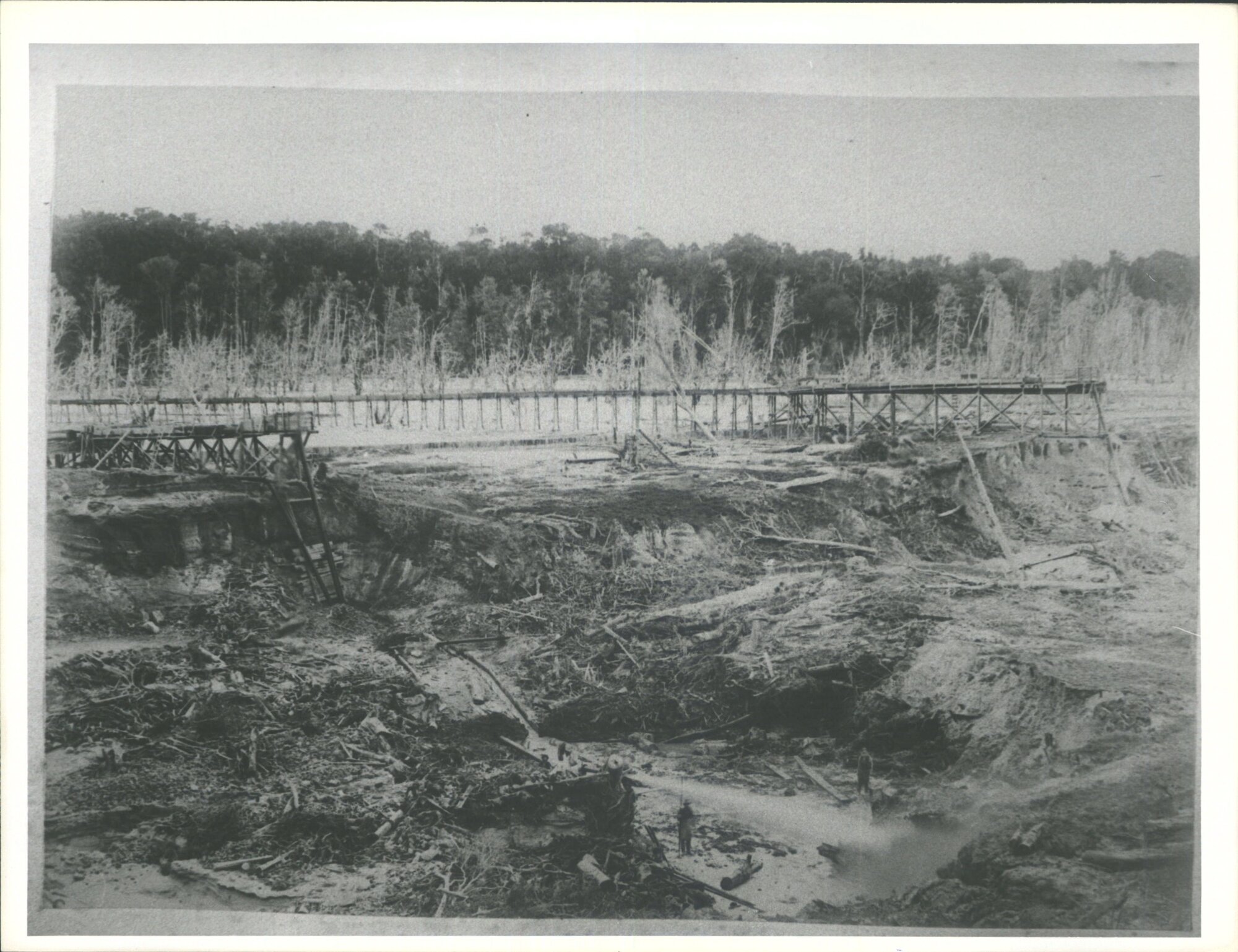 Round Hill - Goldmining [Ourewera Goldmining Co Ltd] q.v.