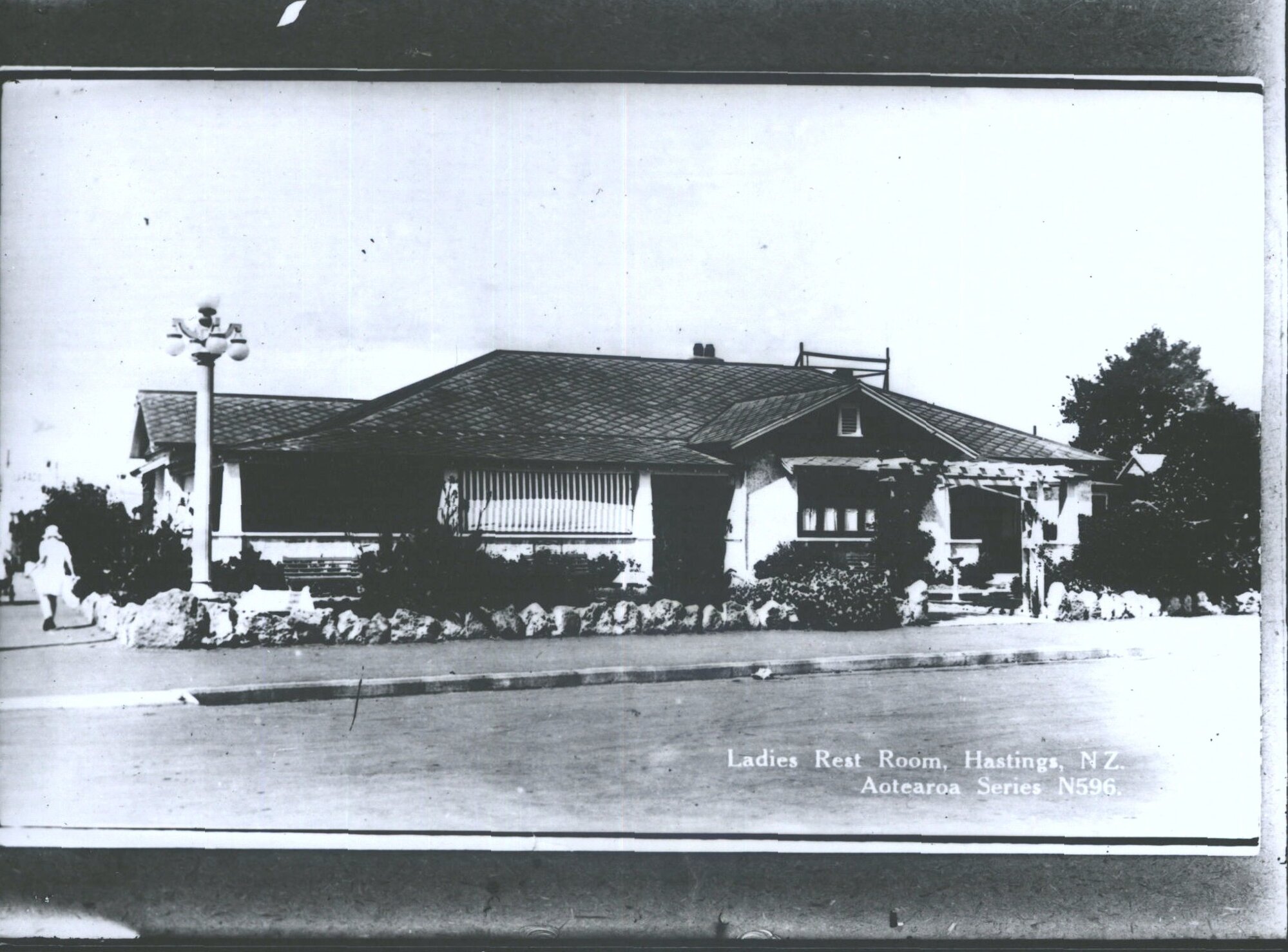 Ladies Rest Room, Hastings, N.Z.
