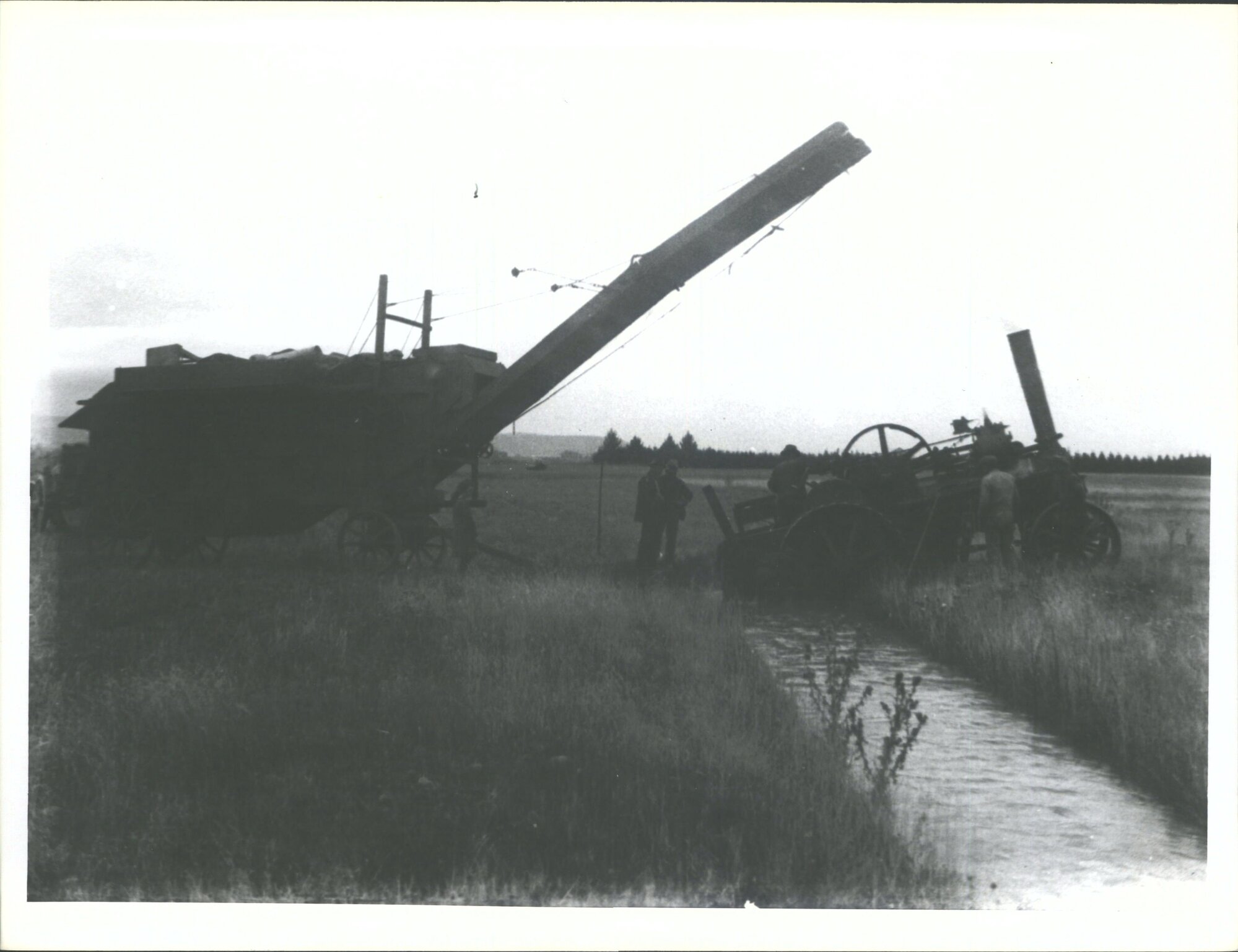 Hamiltons Traction Engine &amp; Threshing Mill