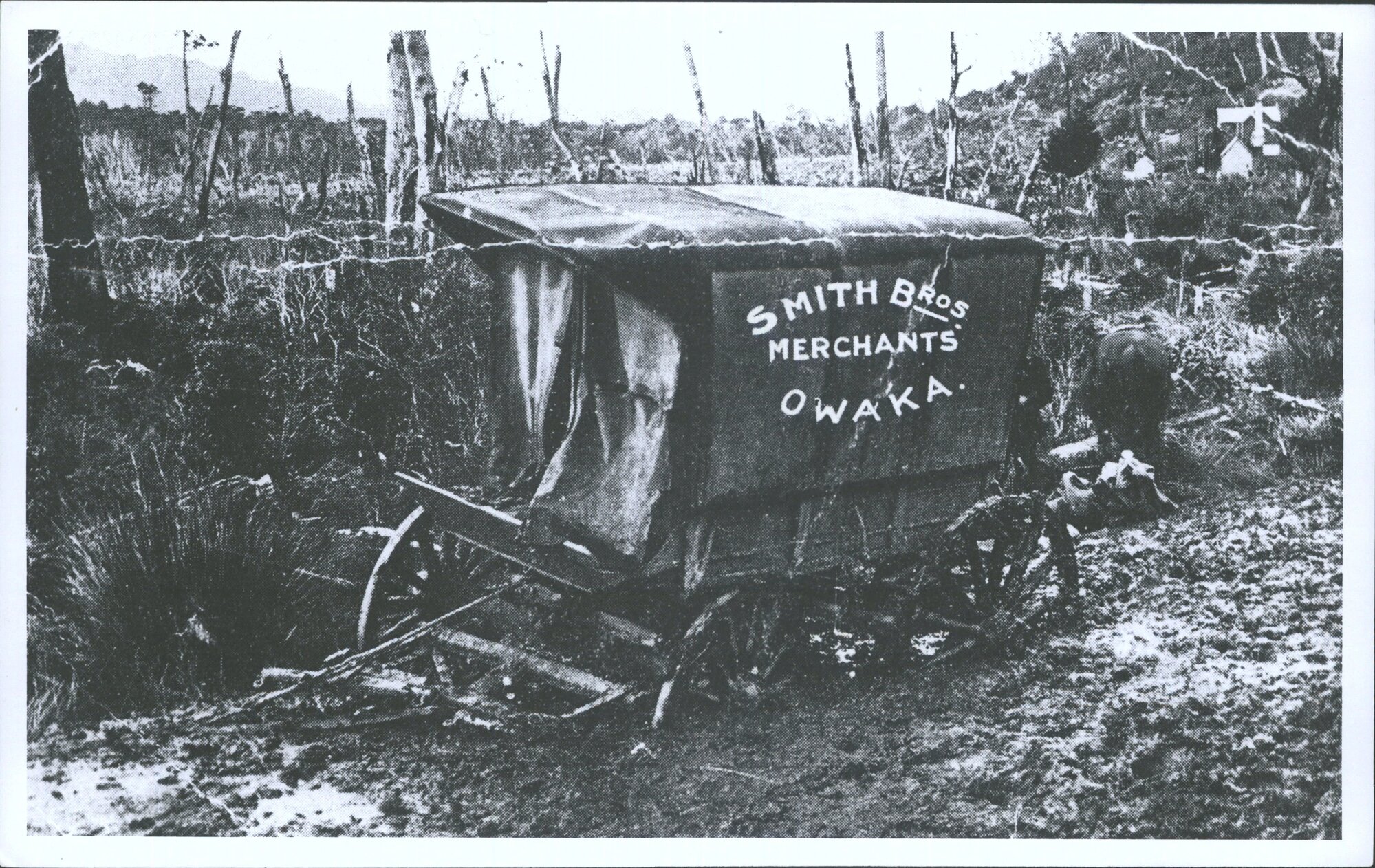 The main road to Houipapa in winter showing muddy conditions