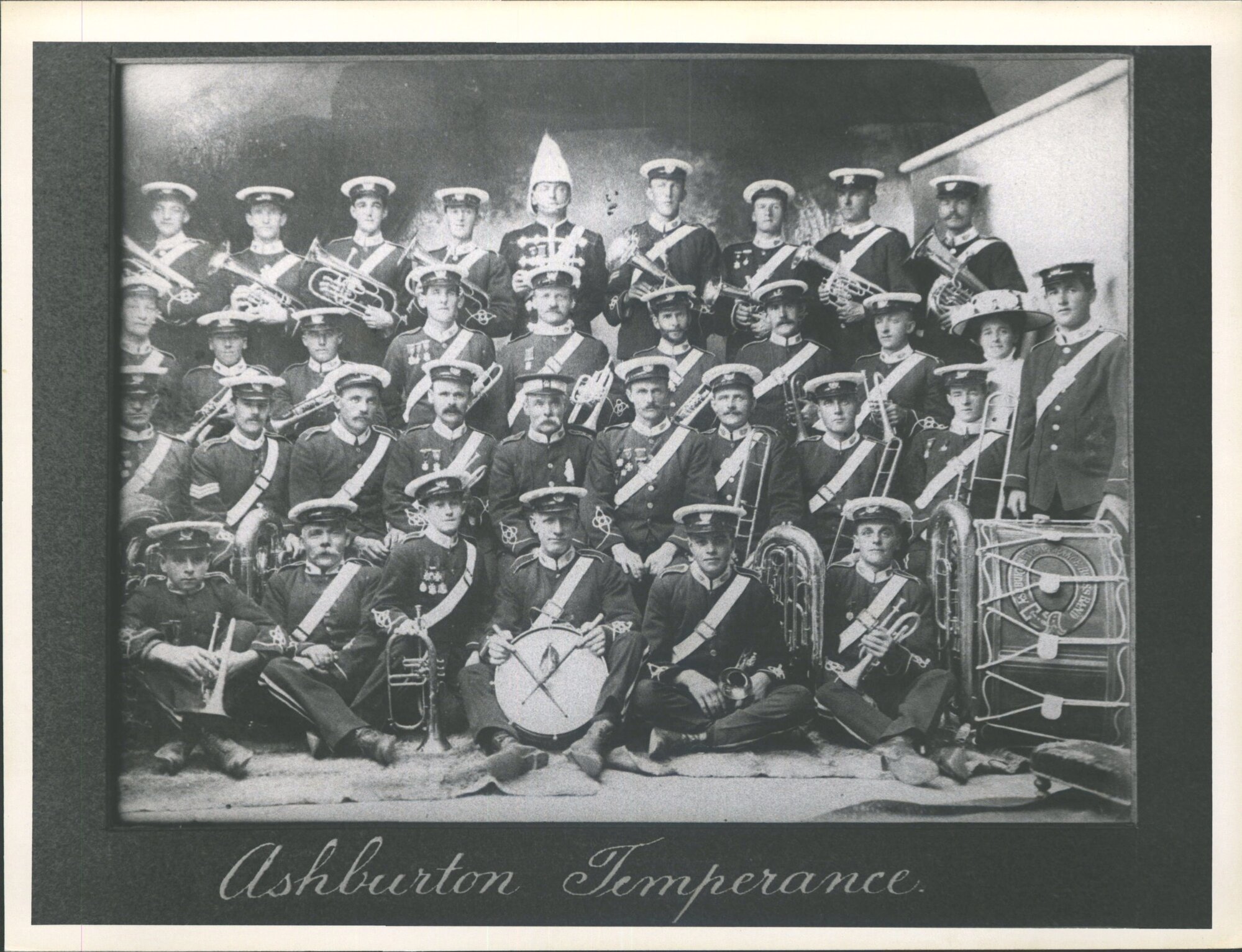 MUSICAL GROUPS - BANDS