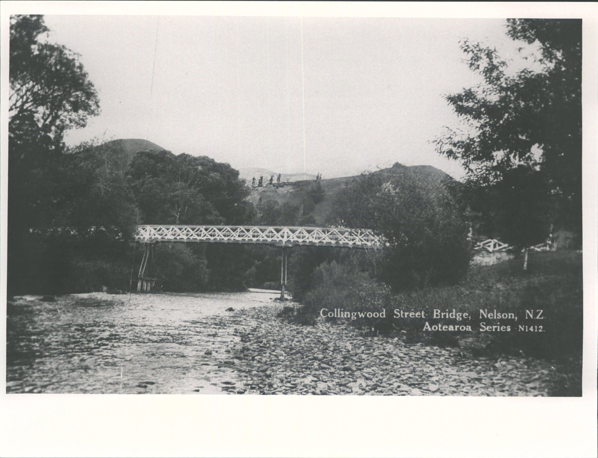 Collingwood St bridge