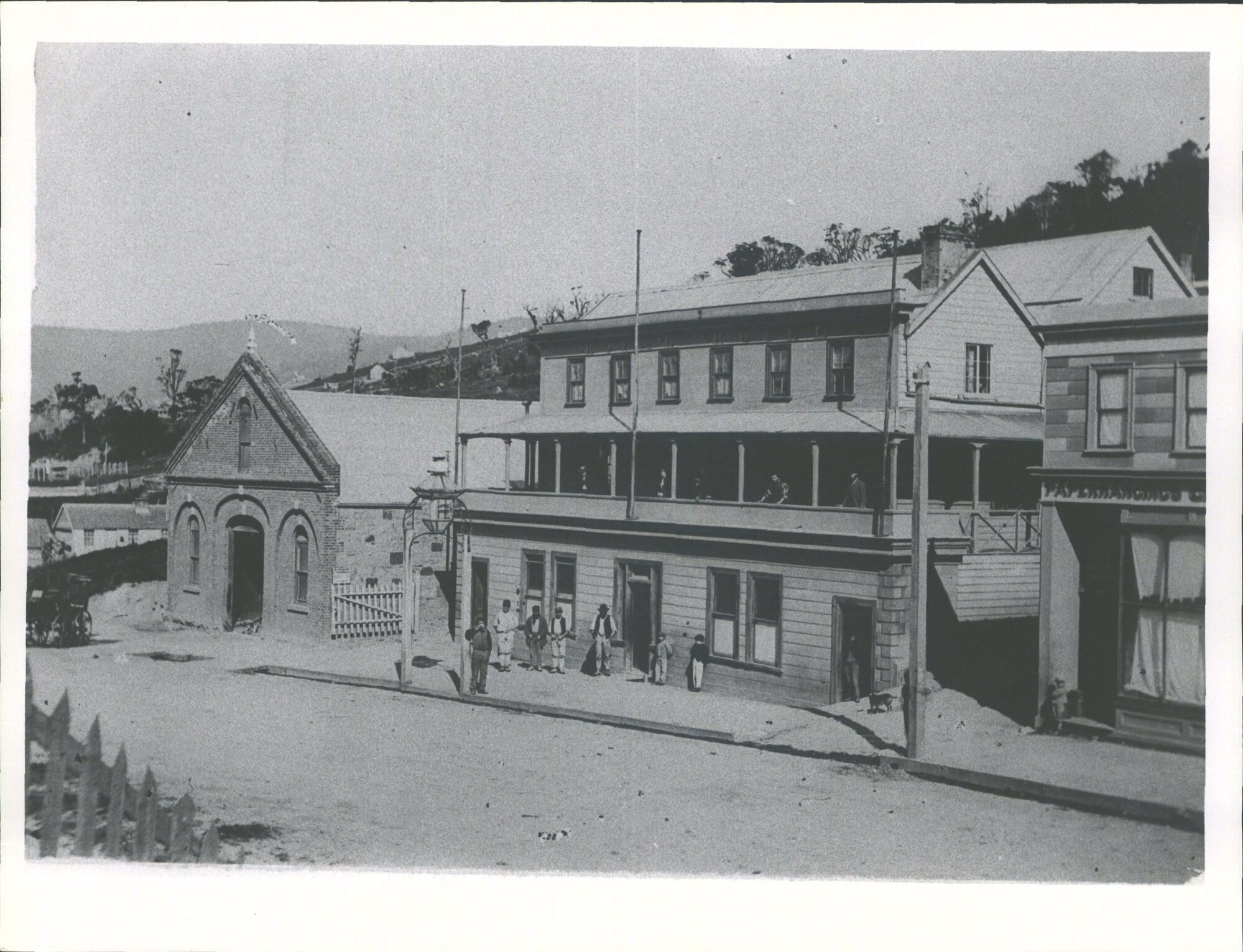 Crickmores, Royal Hotel