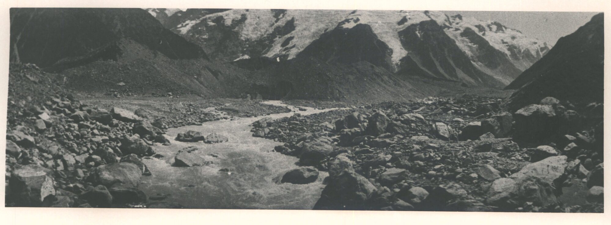 Mueller Glacier, 1913, face of Mueller Glacier Hooker River foreground, Hooker Valley to left side
