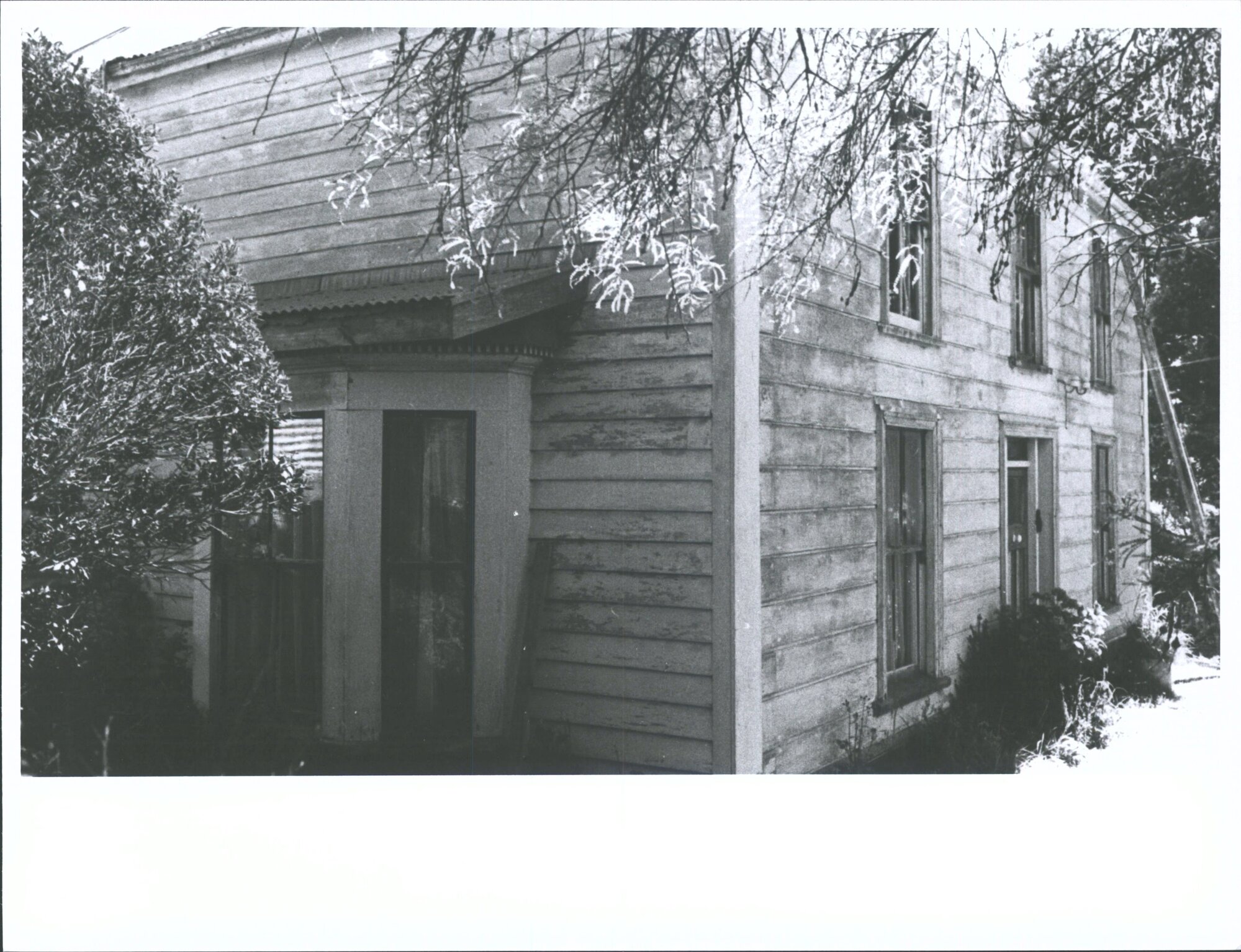 Dunrobin - Front and Side