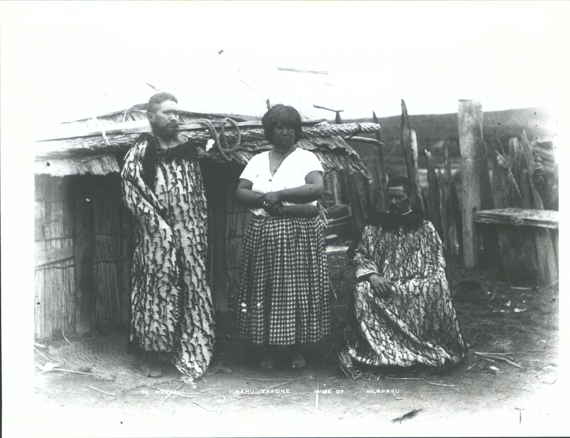 Te Hurinui, Kahu Tapune, Ngaparu