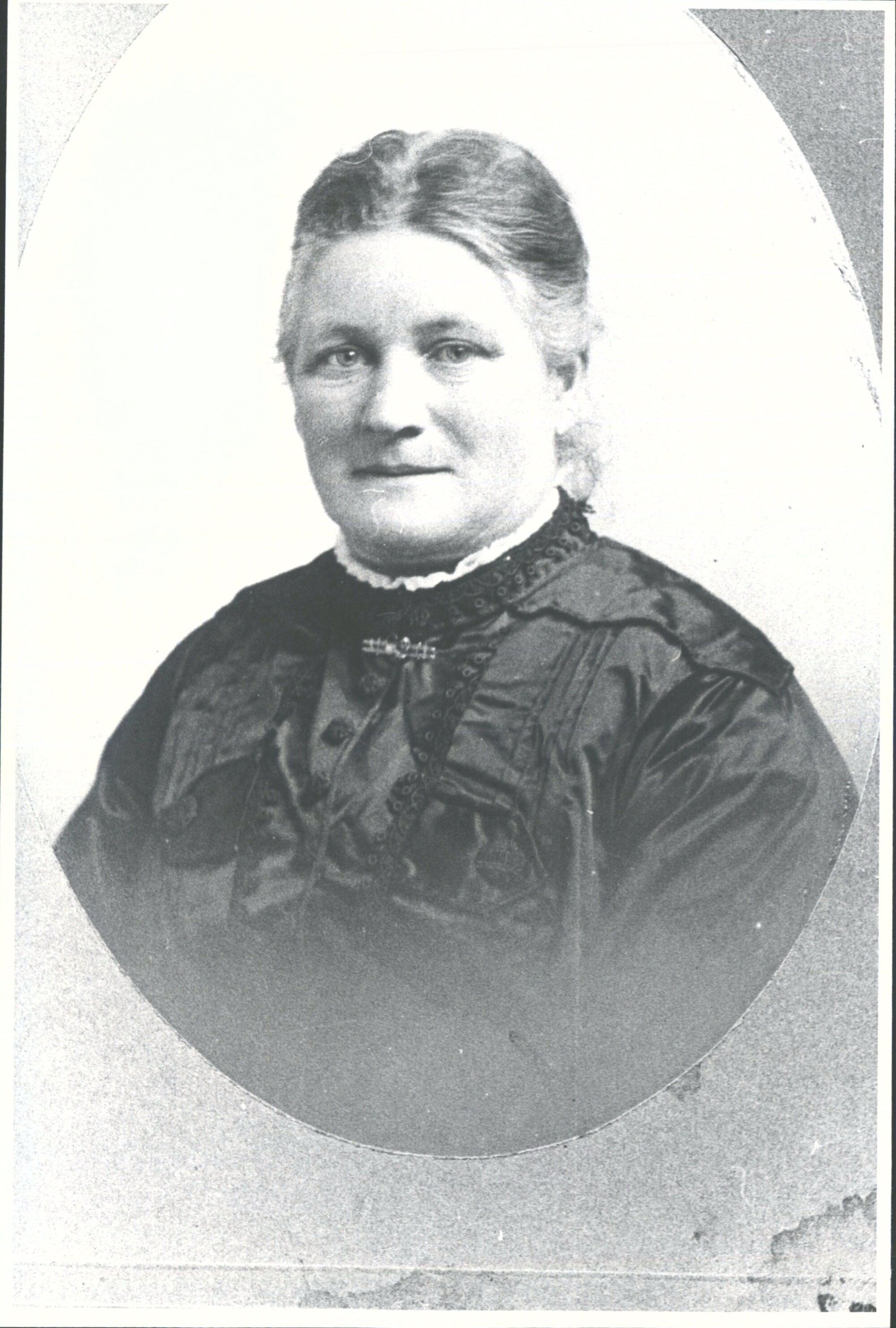 Mrs J. Robson, Snr. Niagara