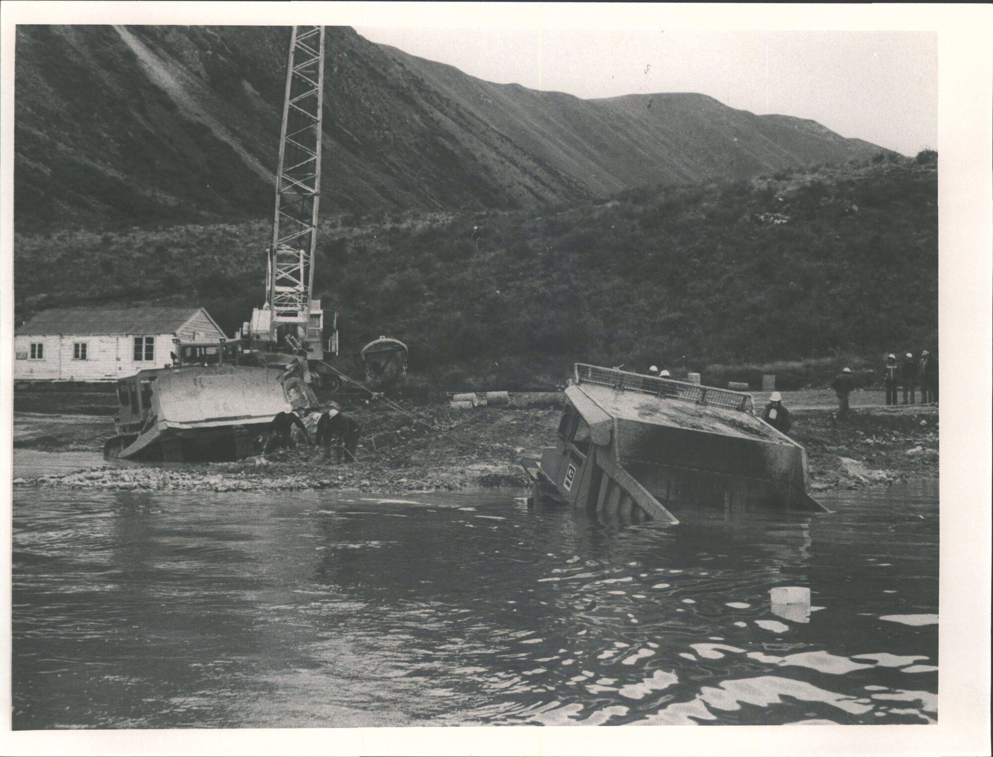 Rescue operation of caterpillar 769 Dump truck