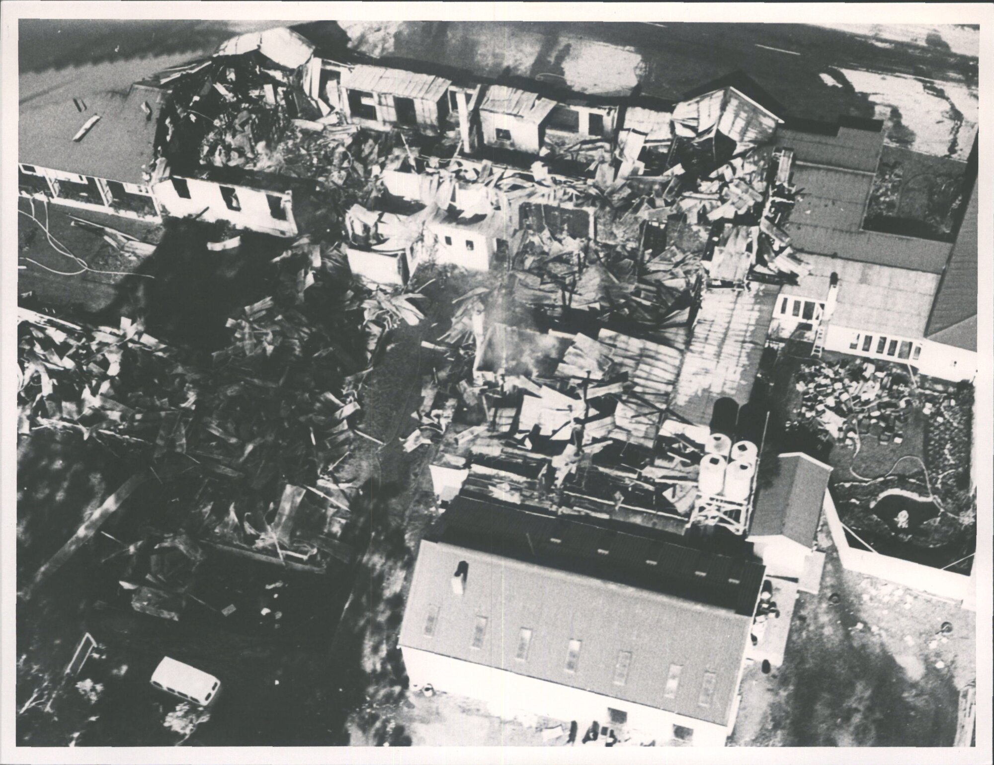 Te Anau Hotel after fire