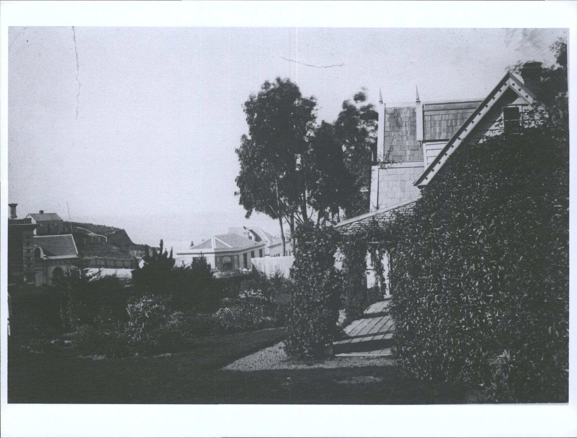 Guyzon House looking towards sea