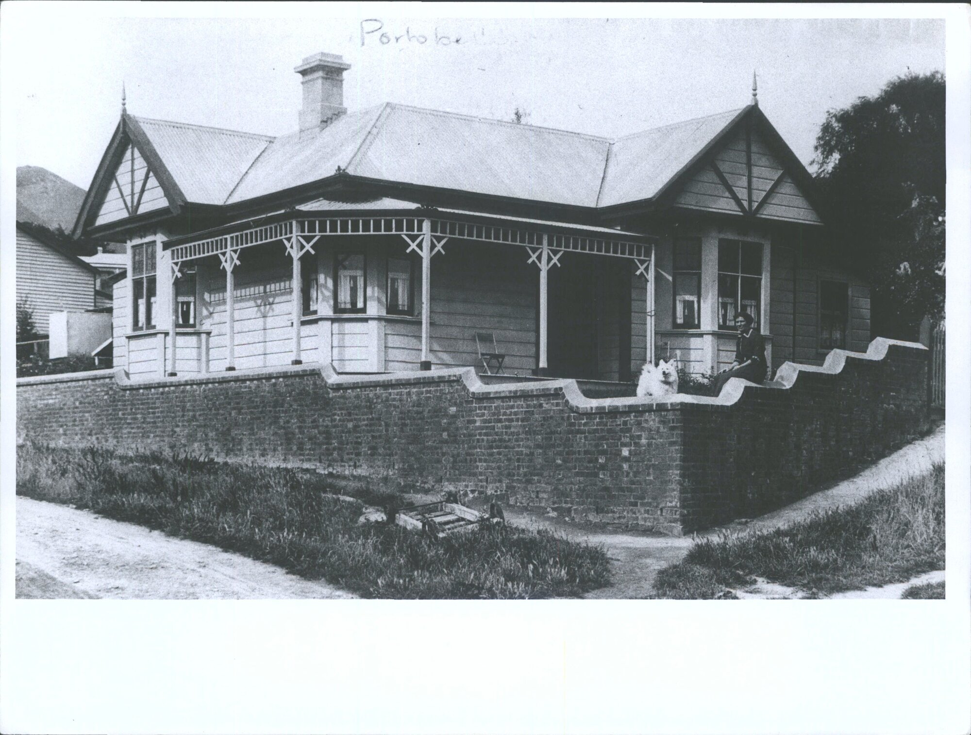 2 Nicholas Street-home of A. Moss. Ferry Operator