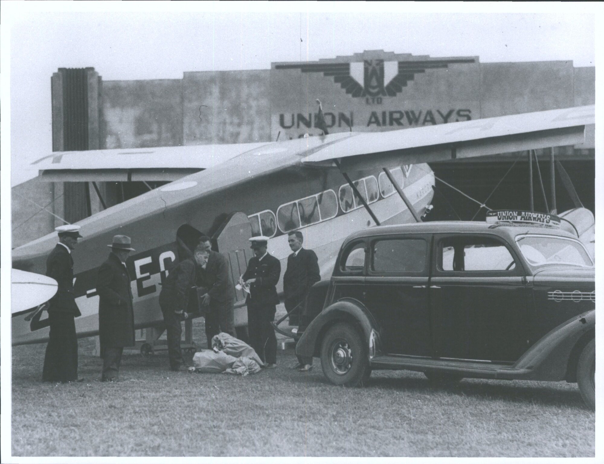 De Havilland 86 Express "Karoro" at Taieri Aerodrome