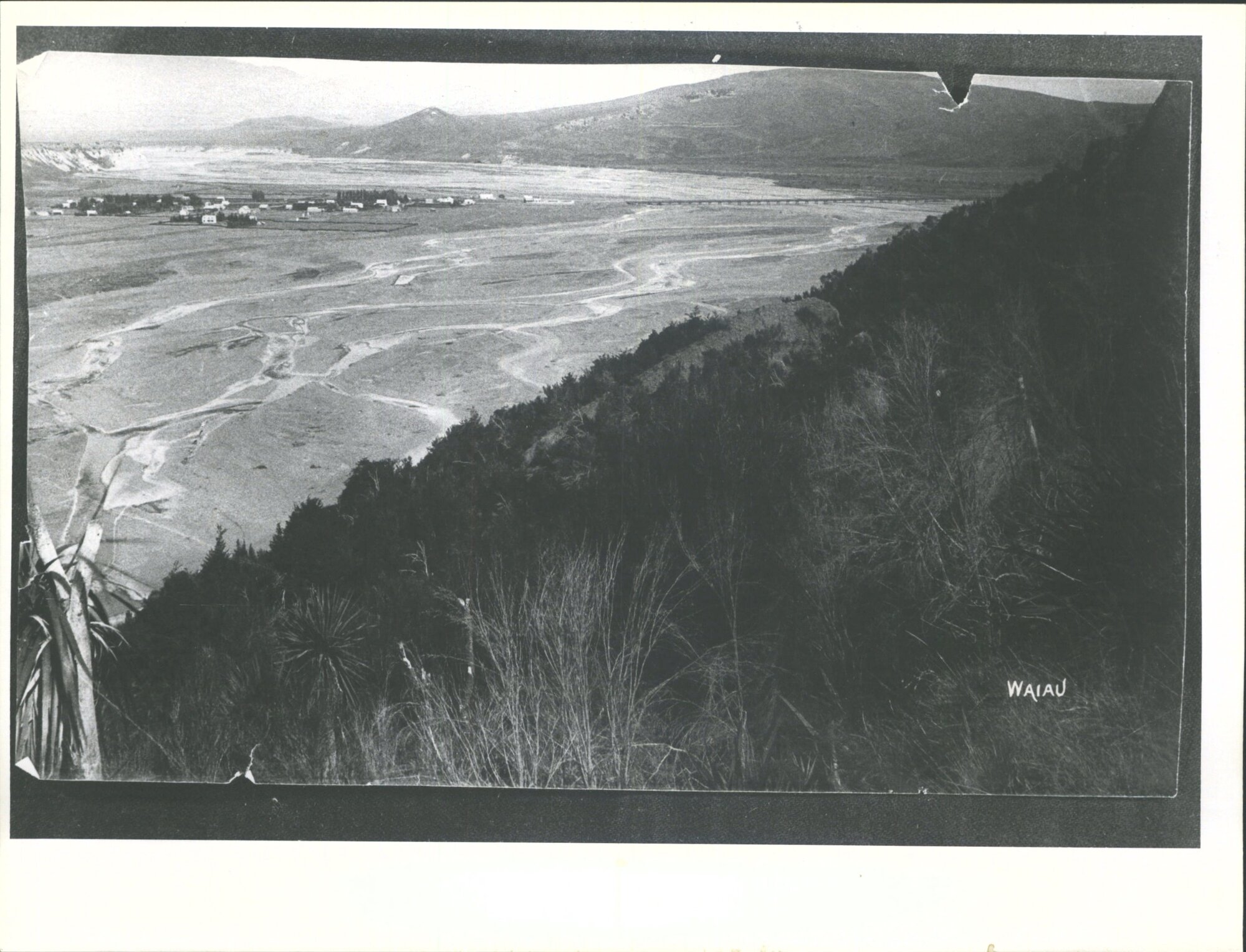 Waiau Town &amp; River