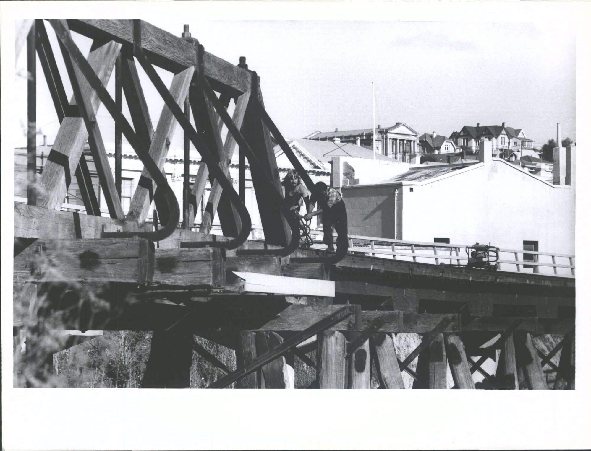 Construction of new railway viaduct