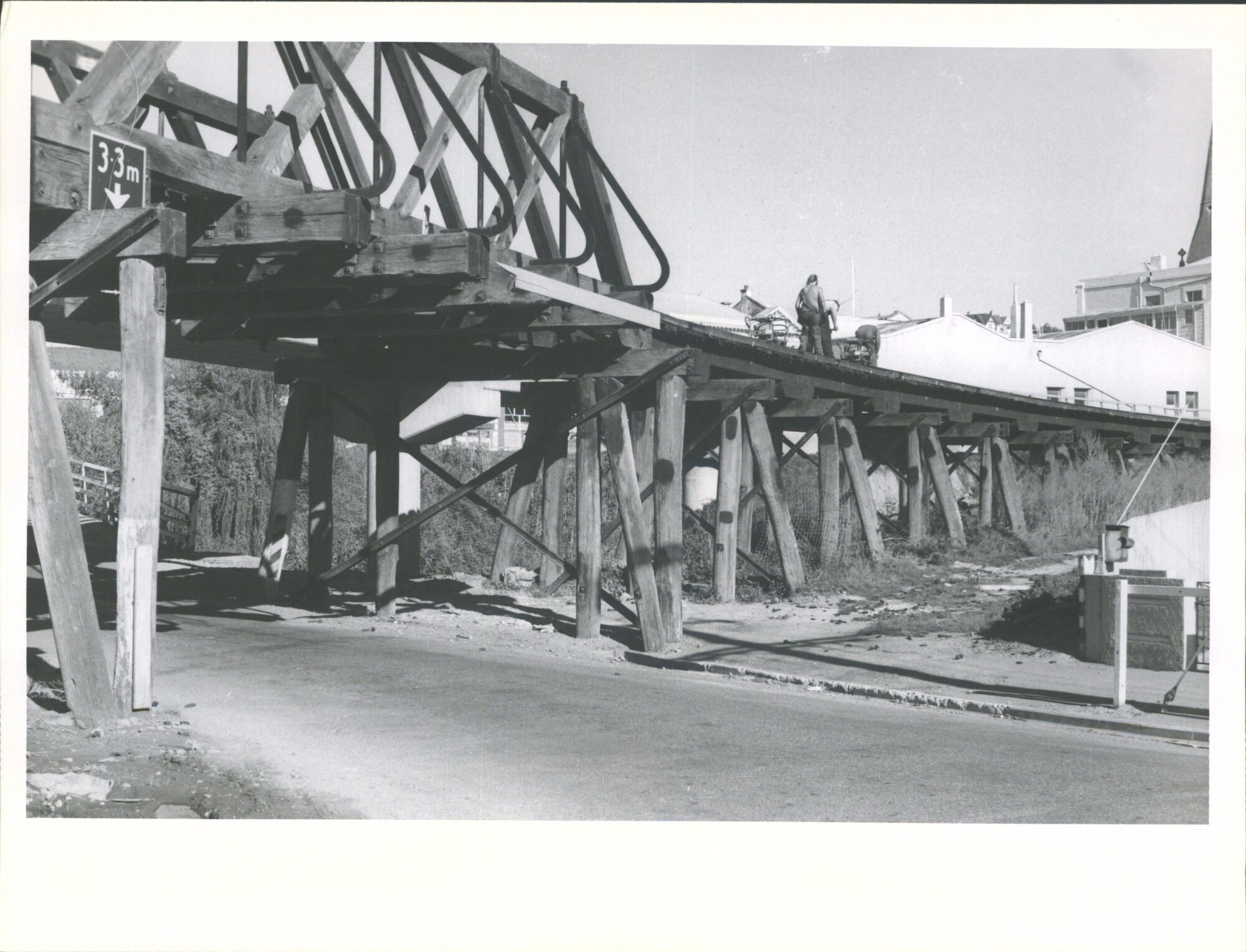 Construction of new railway viaduct