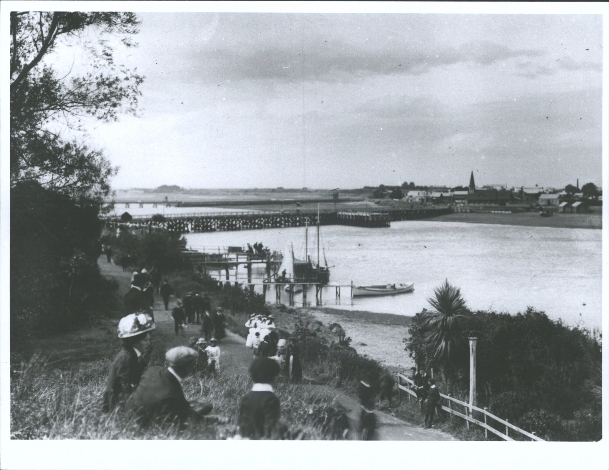 The old traffic bridge Riverton