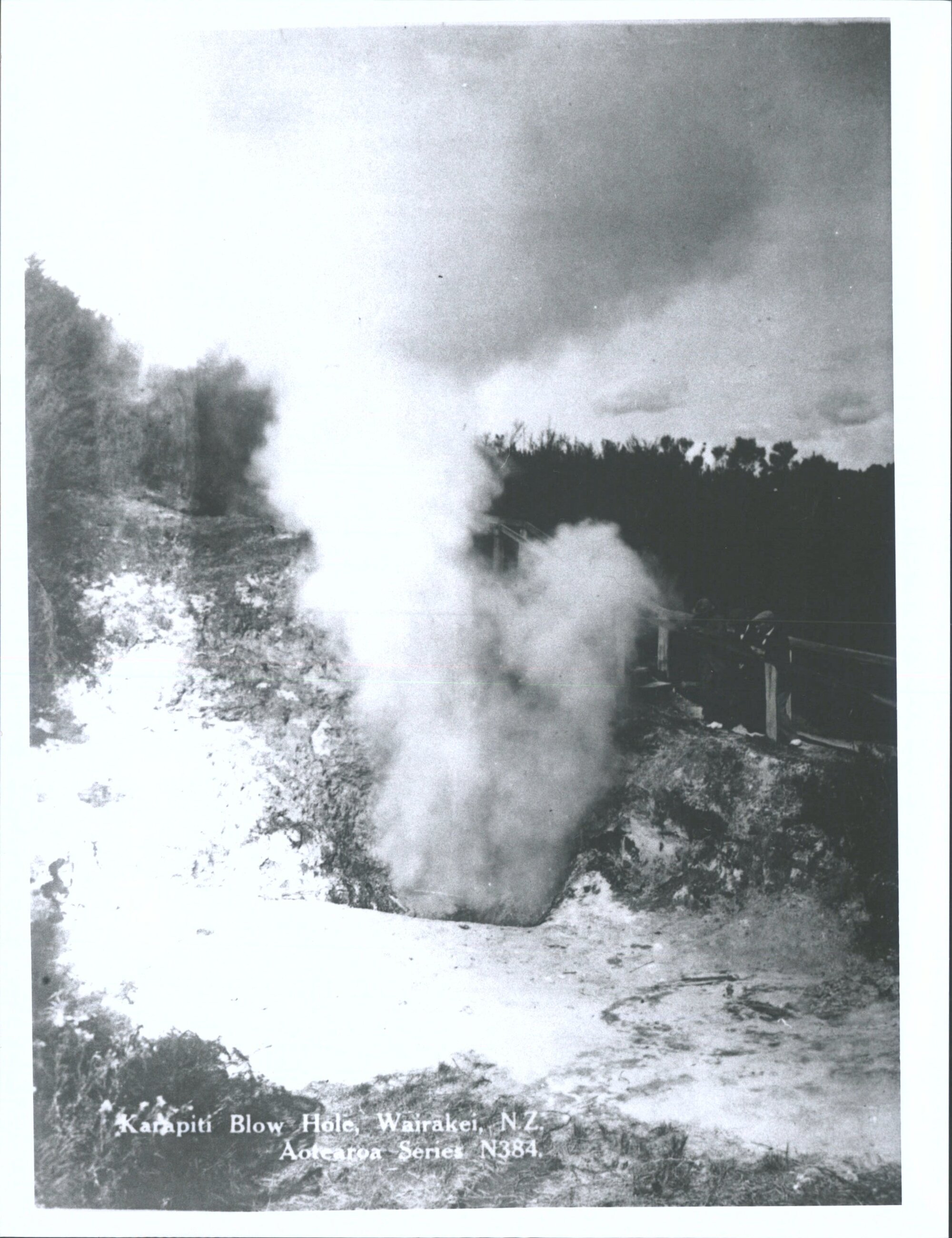 Karapiti Blow Hole, Wairakei, N.Z.