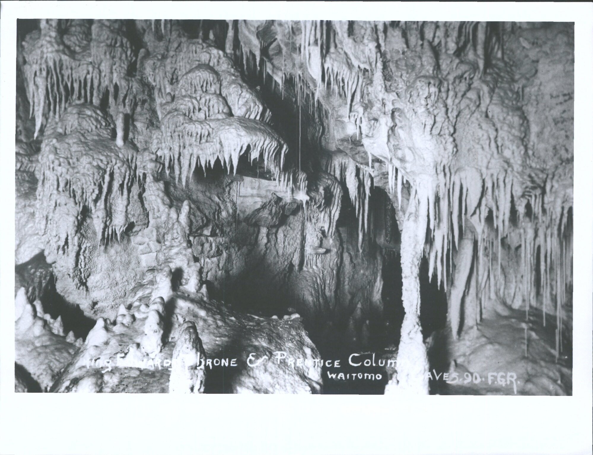 King Edward's Throne &amp; Prentice Column, Waitomo Caves