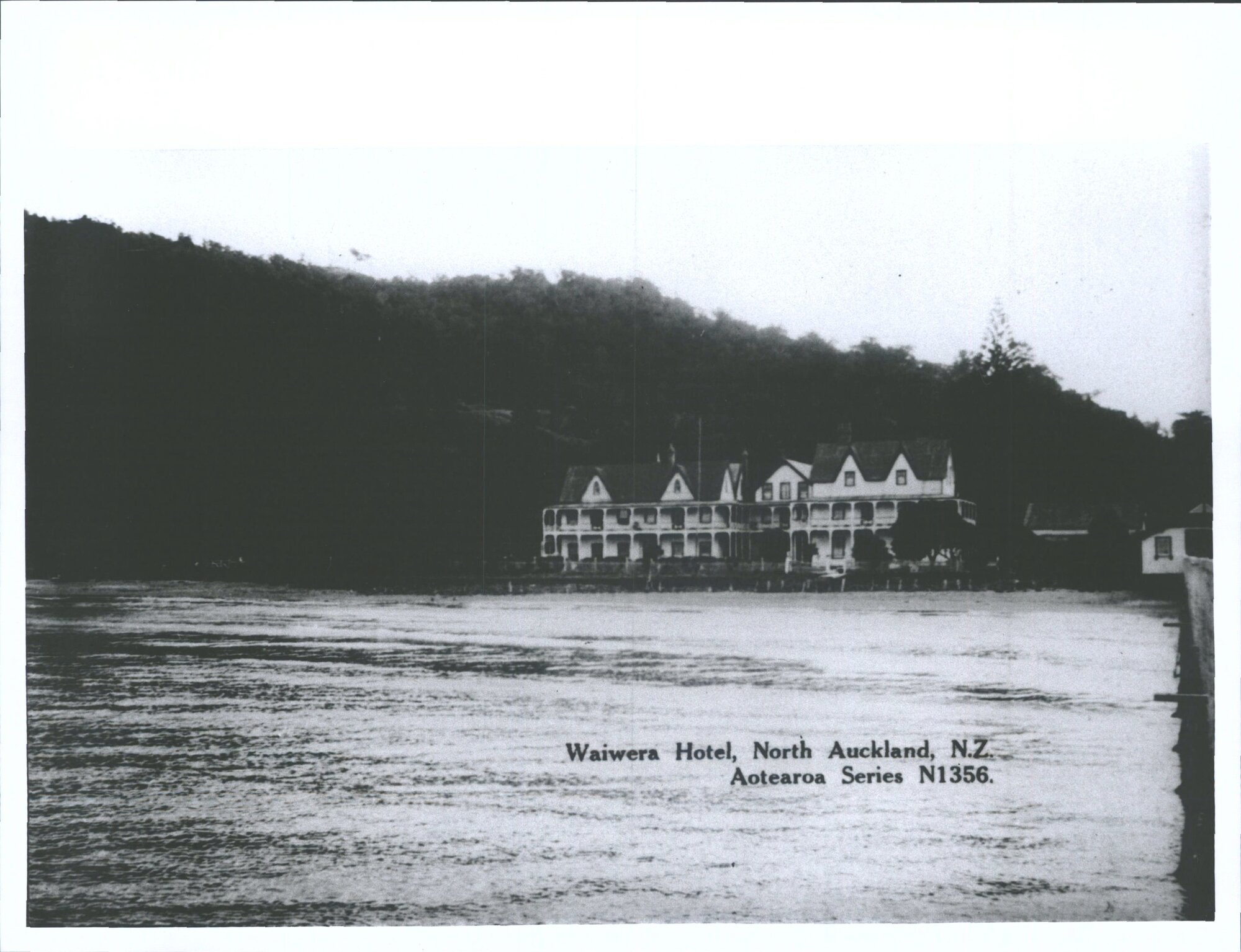 Waiwera Hotel, North Auckland, N.Z.