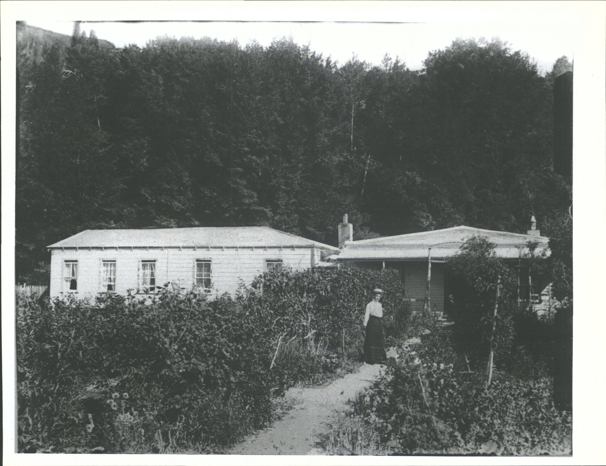 D. Aitken's Accommodation House, Diamond Lake