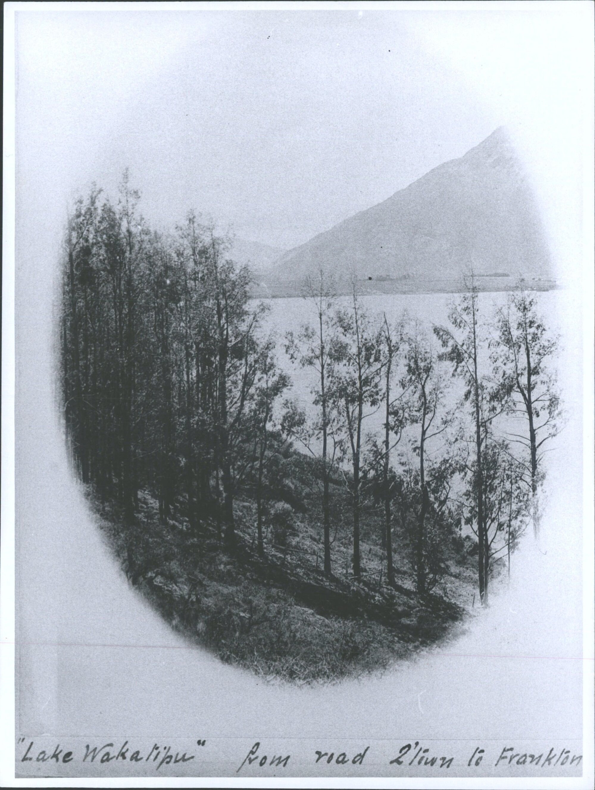 Lake Wakatipu from road Q'town to Frankton